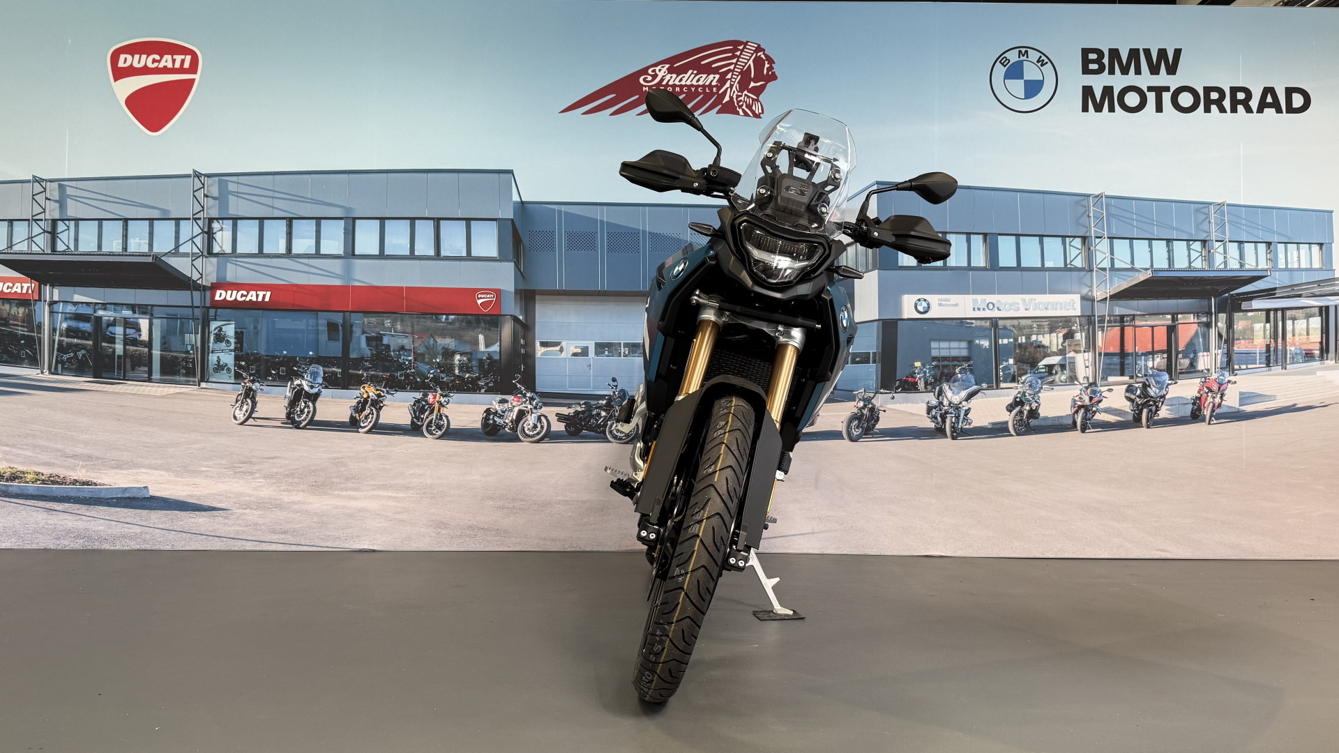 BMW F 900 GS Passion Leasing à partir de 2.9%-showroom-element-1