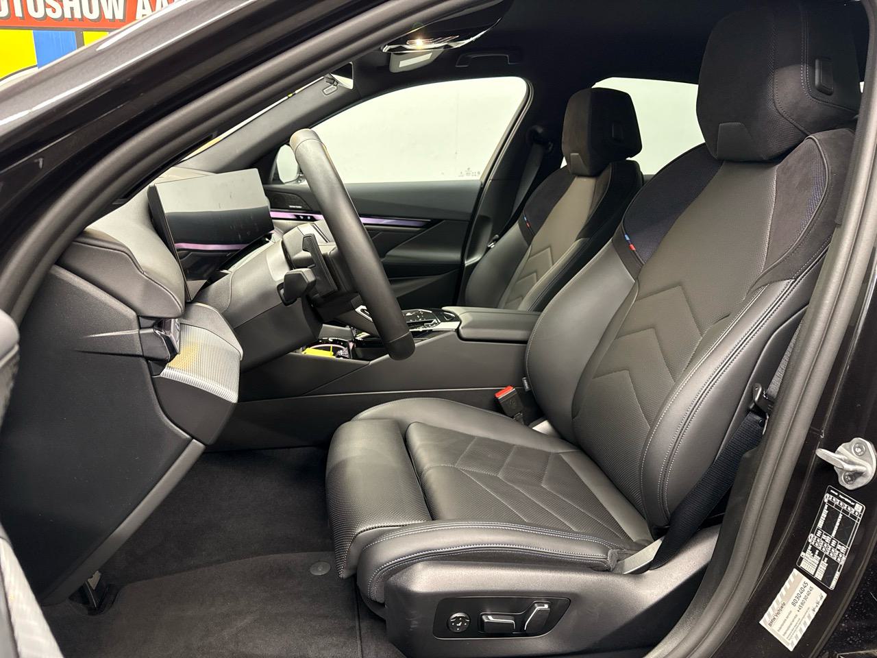 BMW 520i 48V M Sport Steptronic-image-4