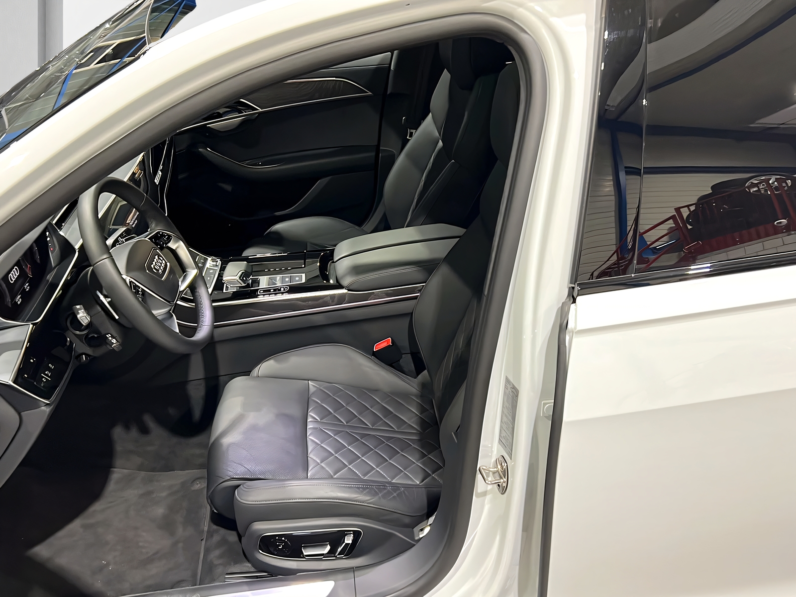 AUDI A8 50 TDI qu**S-Sportsitze,5-Jahre Werksgarantie,Optikpaket,Panodach**Np CHF 186'000.-**-image-7