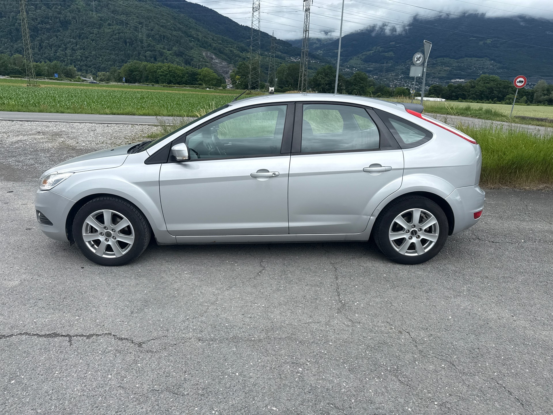 FORD Focus 1.6i Carving-image-1
