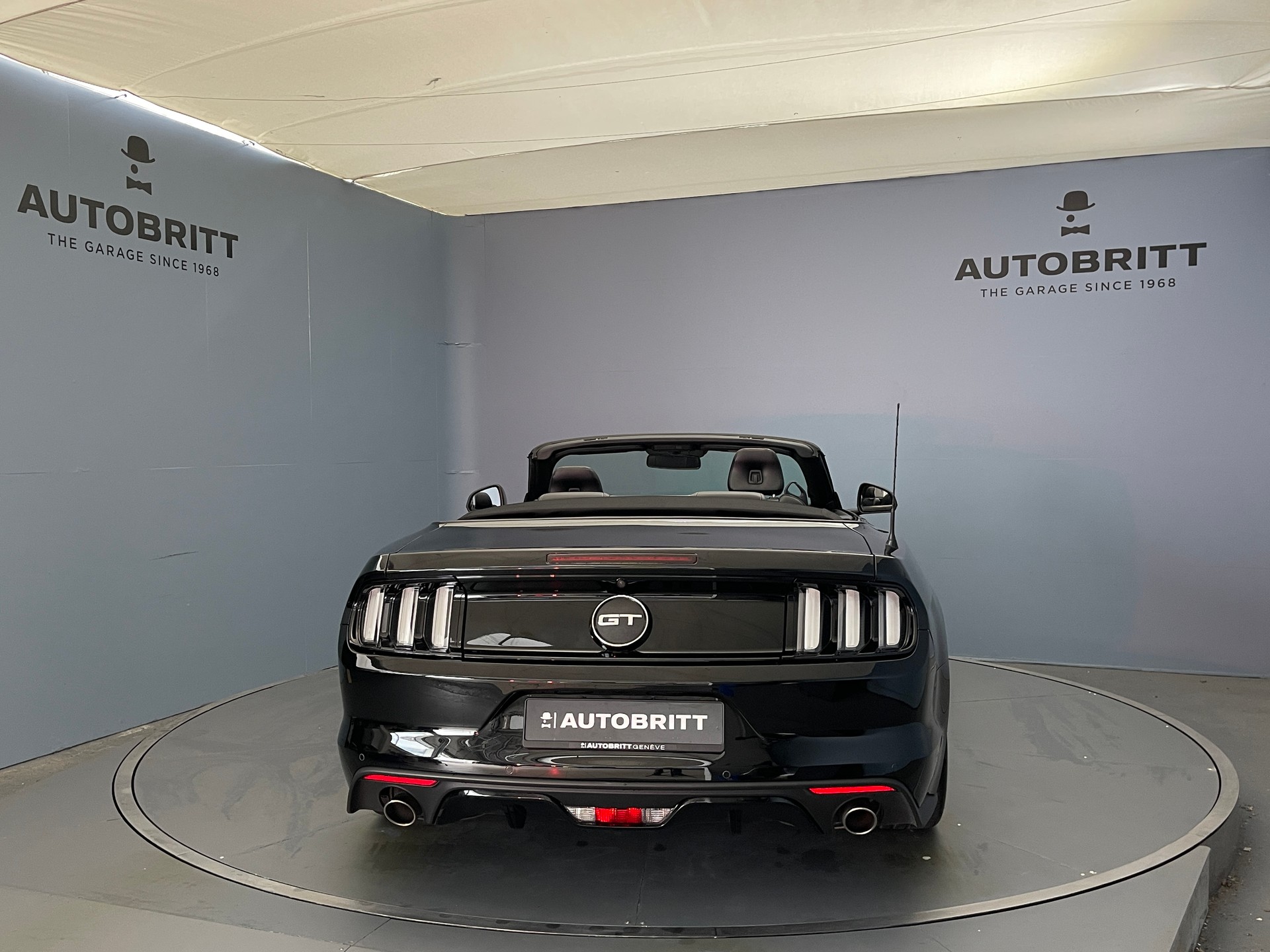 FORD Mustang Convertible 5.0 V8 GT-image-7