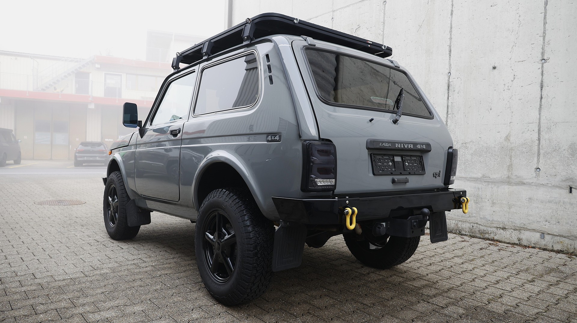 LADA Niva 4x4 1.7i-image-2