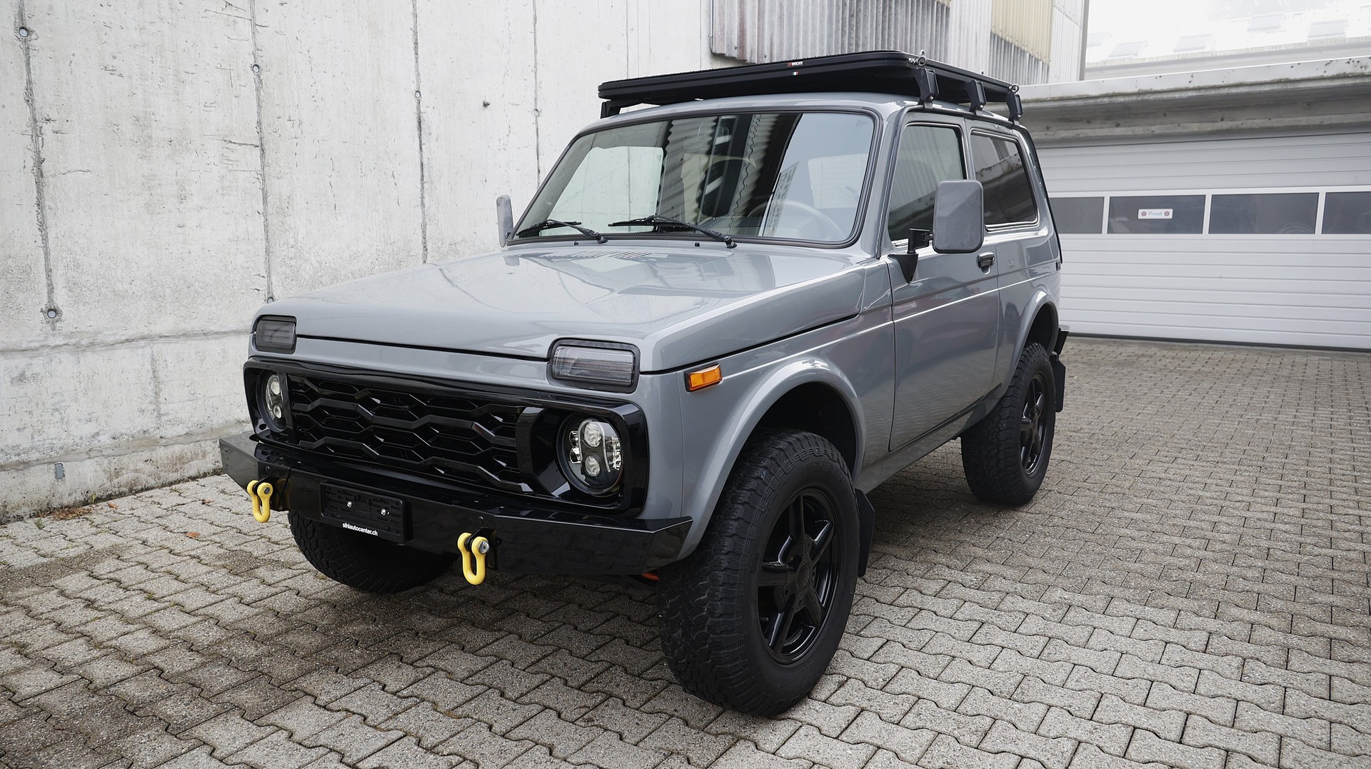 LADA Niva 4x4 1.7i-image-0