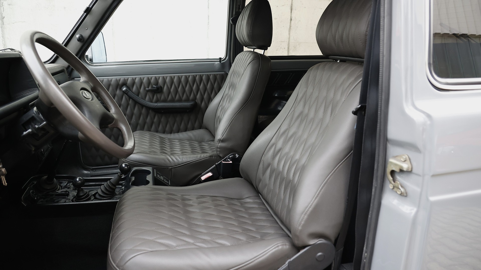 LADA Niva 4x4 1.7i-image-13