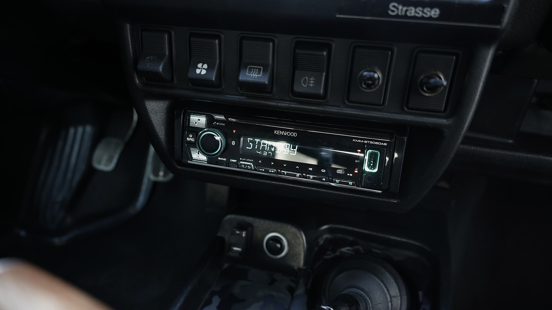 LADA Niva 4x4 1.7i-image-24