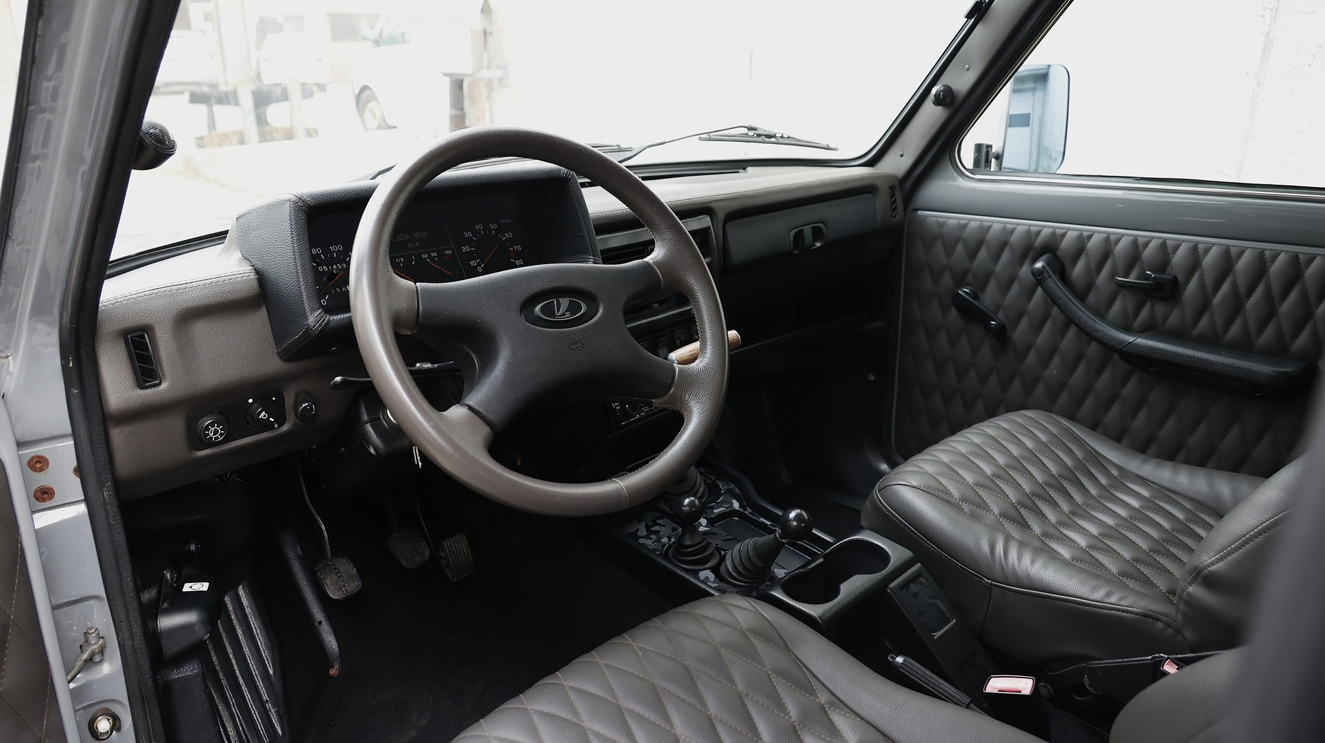 LADA Niva 4x4 1.7i-image-14