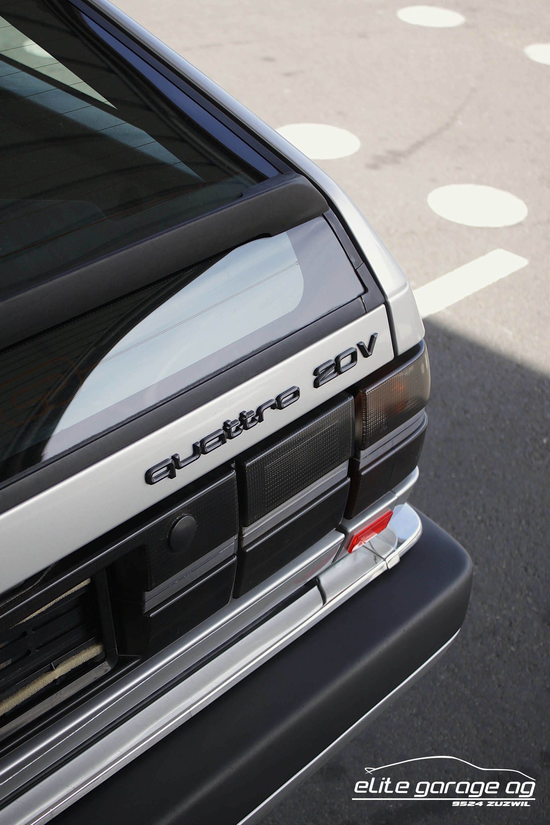 AUDI 200 Avant Turbo 20V quattro-image-12