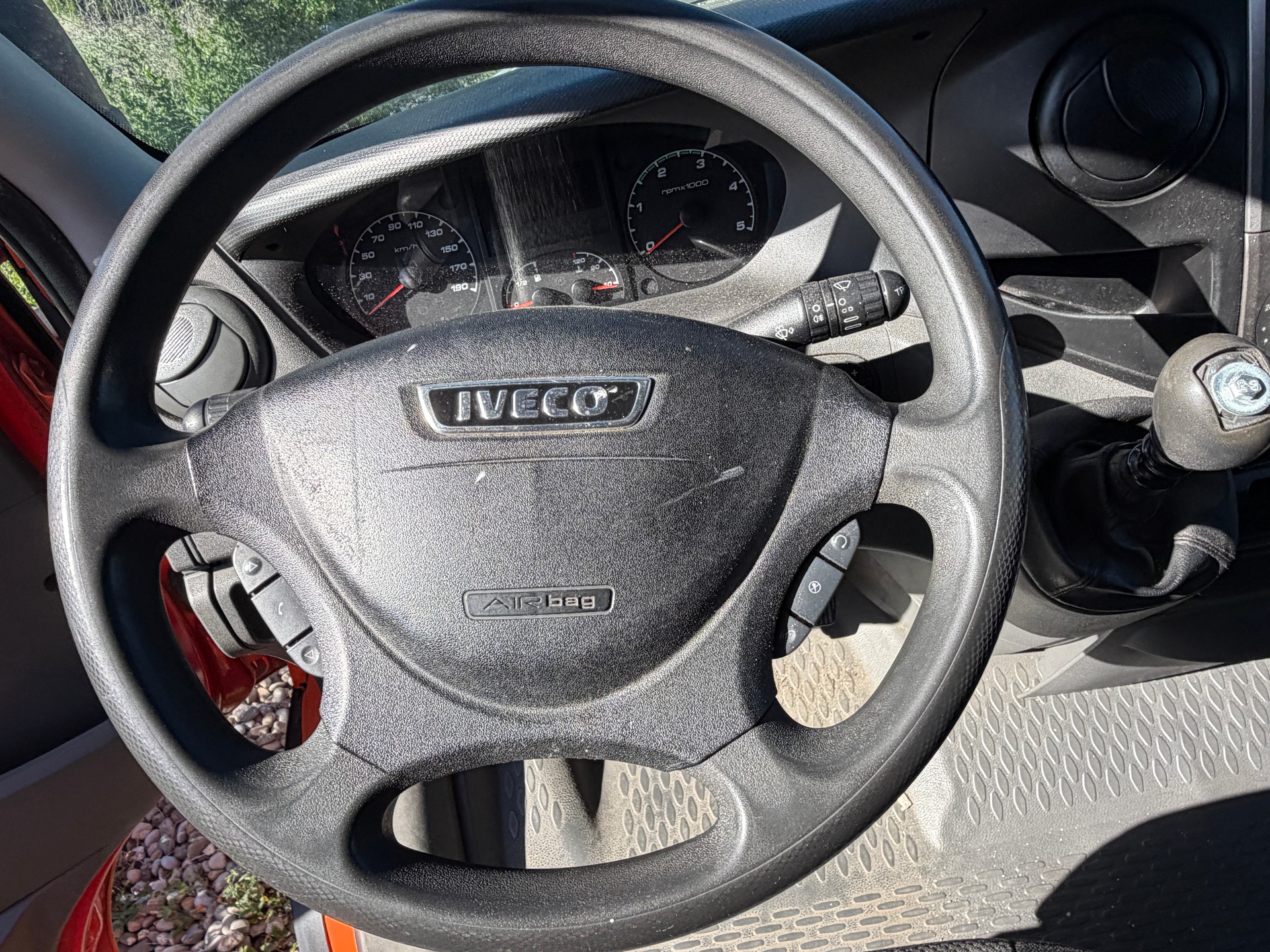 IVECO 35 S 15-image-5