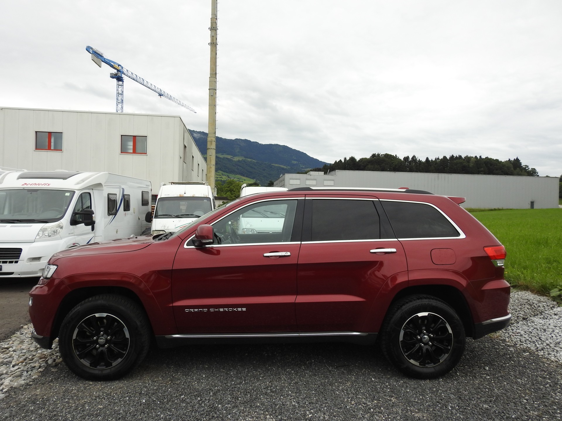 JEEP Grand Cherokee 3.0 CRD Summit Automatic-image-2