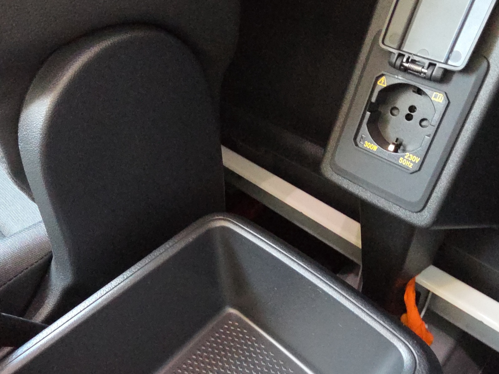 VW Caddy Cargo 1.5 TSI Entry-image-10