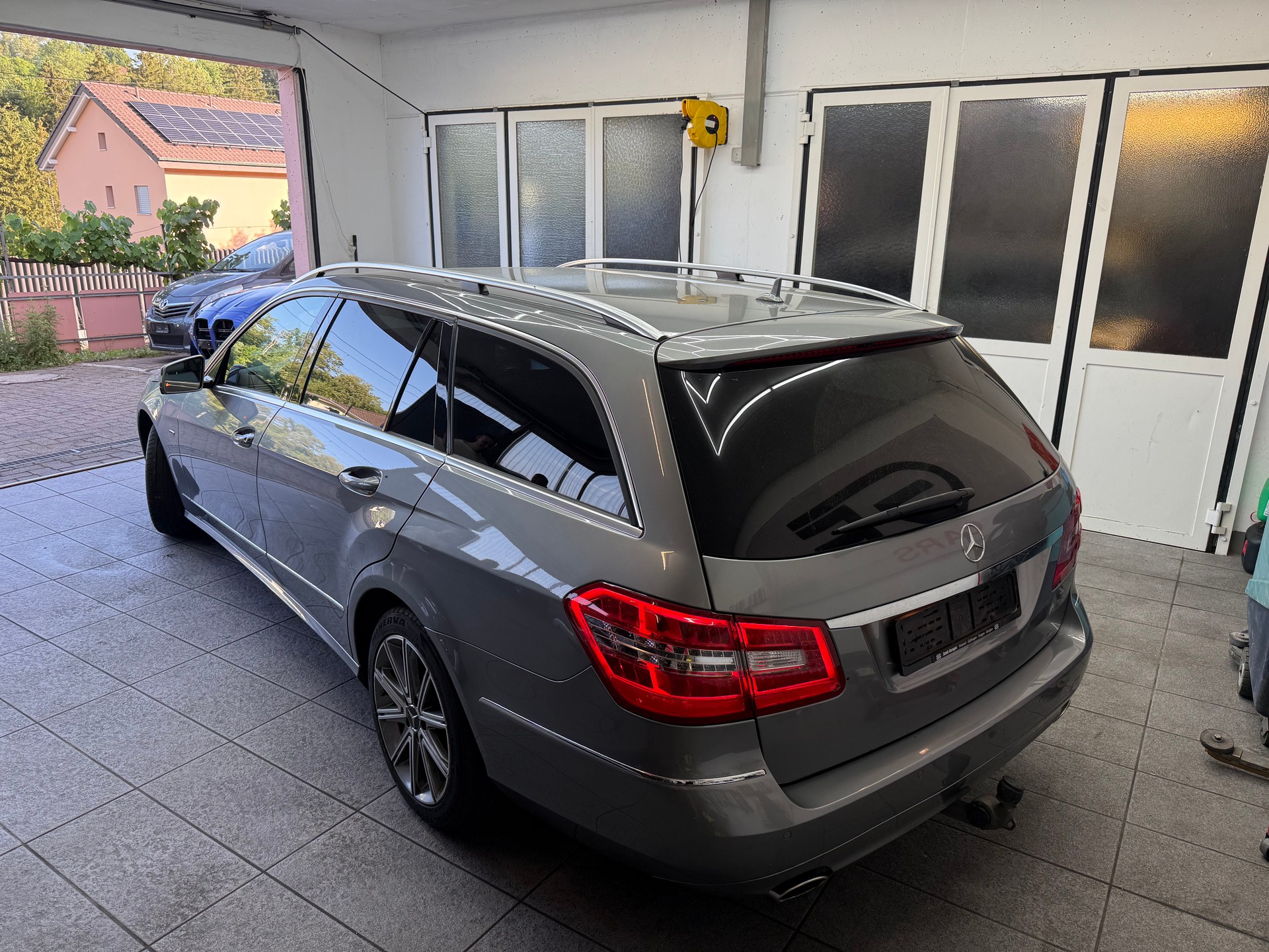 MERCEDES-BENZ E 350 CDI BlueEfficiency Elégance 4Matic 7G-Tronic-image-1