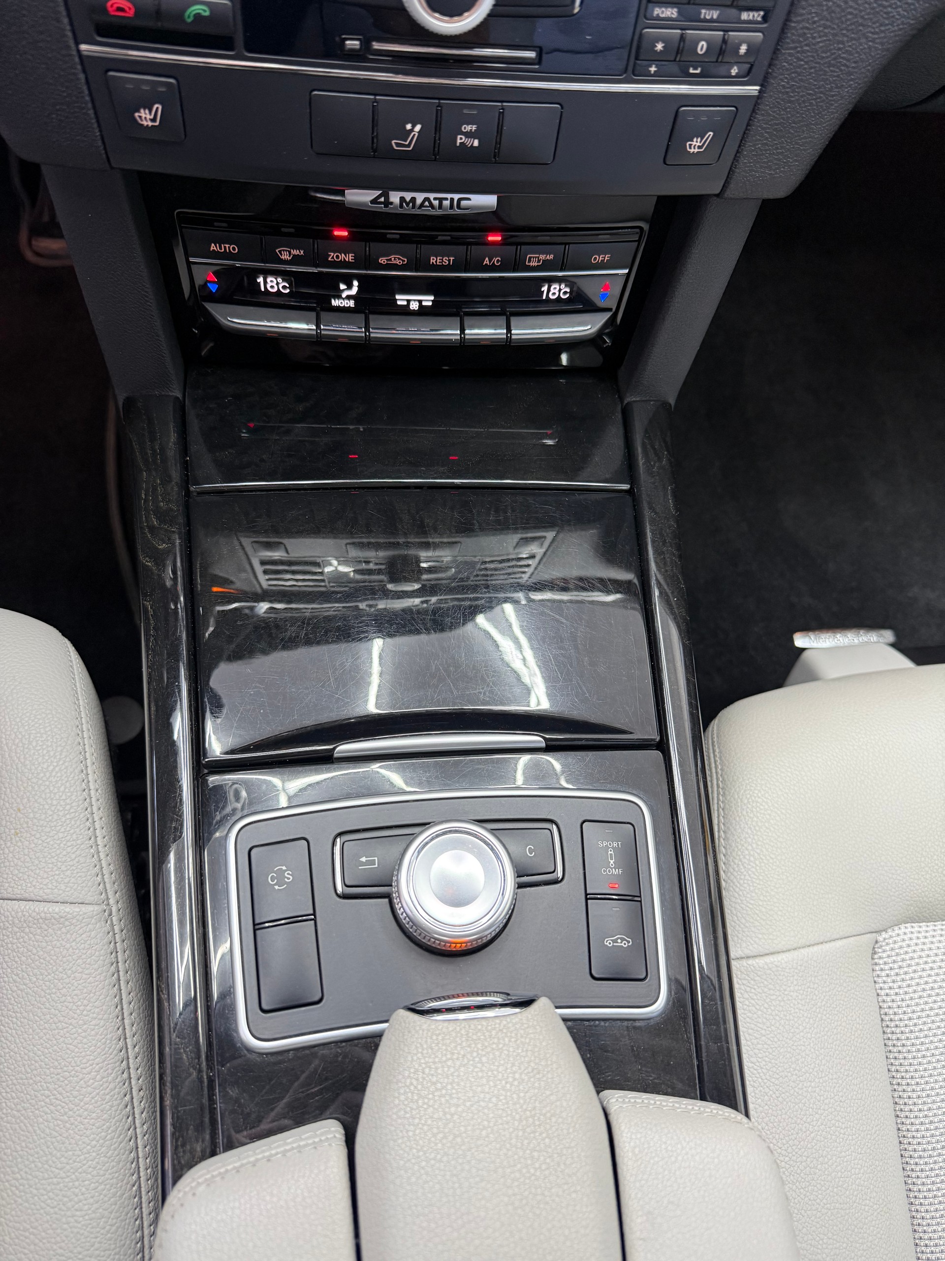 MERCEDES-BENZ E 350 CDI BlueEfficiency Elégance 4Matic 7G-Tronic-image-13