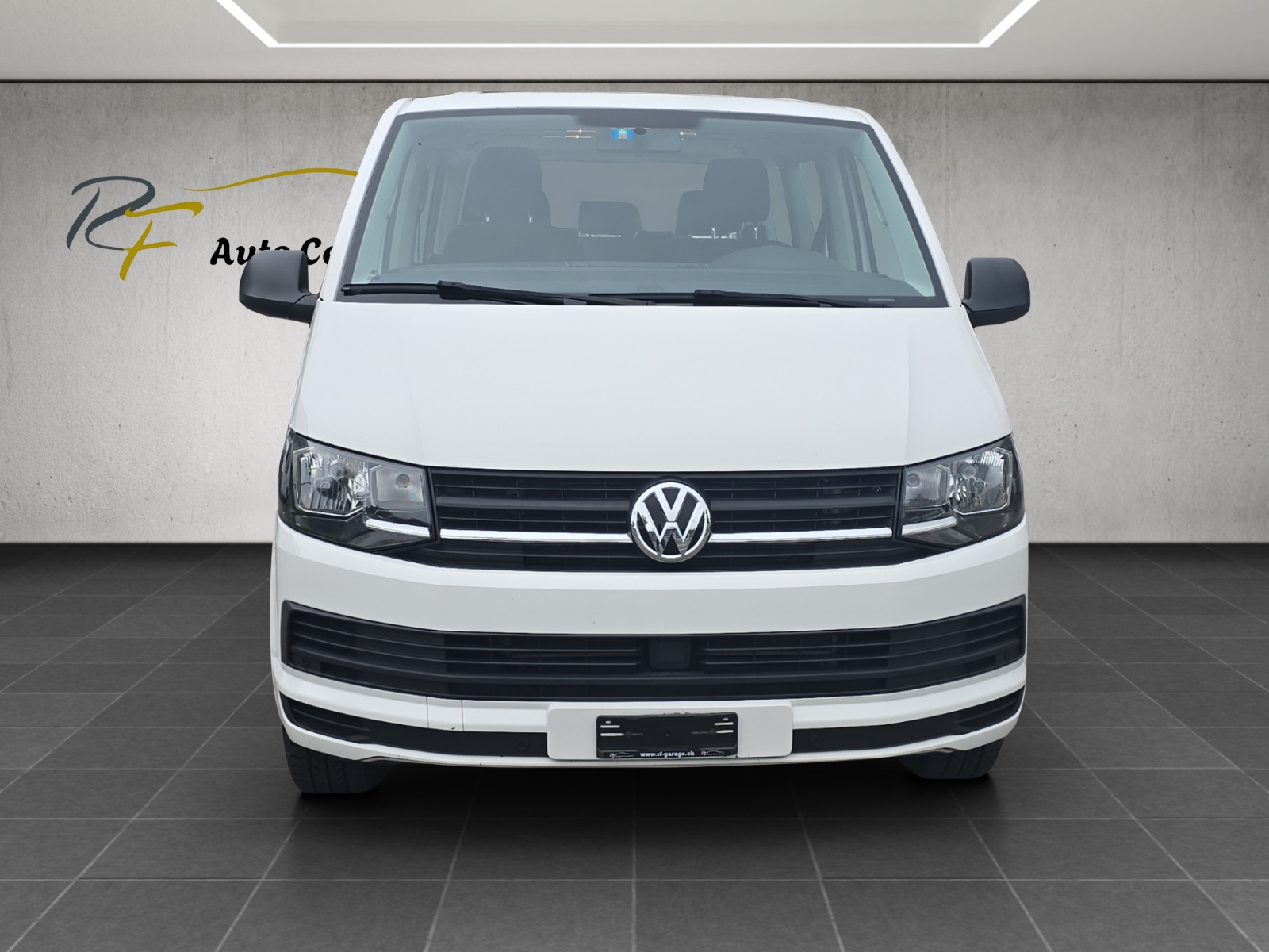 VW T6 Multivan 2.0 TDI Trendline-image-0