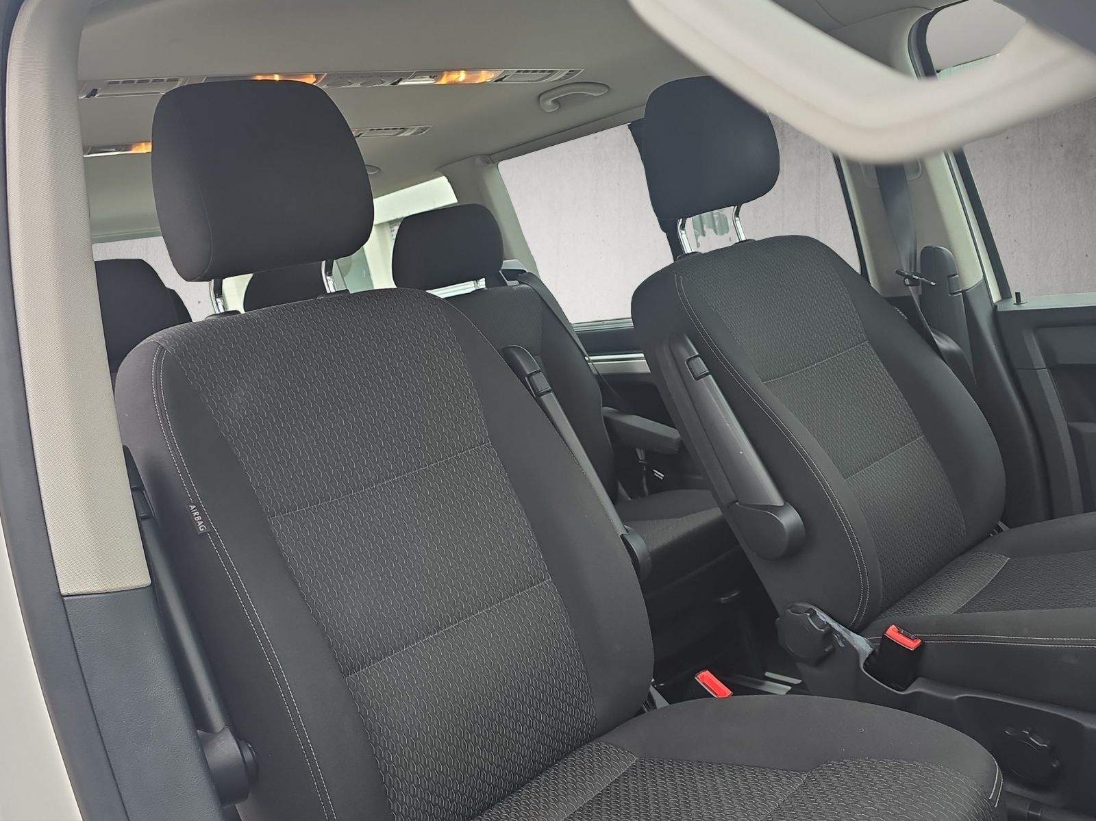 VW T6 Multivan 2.0 TDI Trendline-image-11