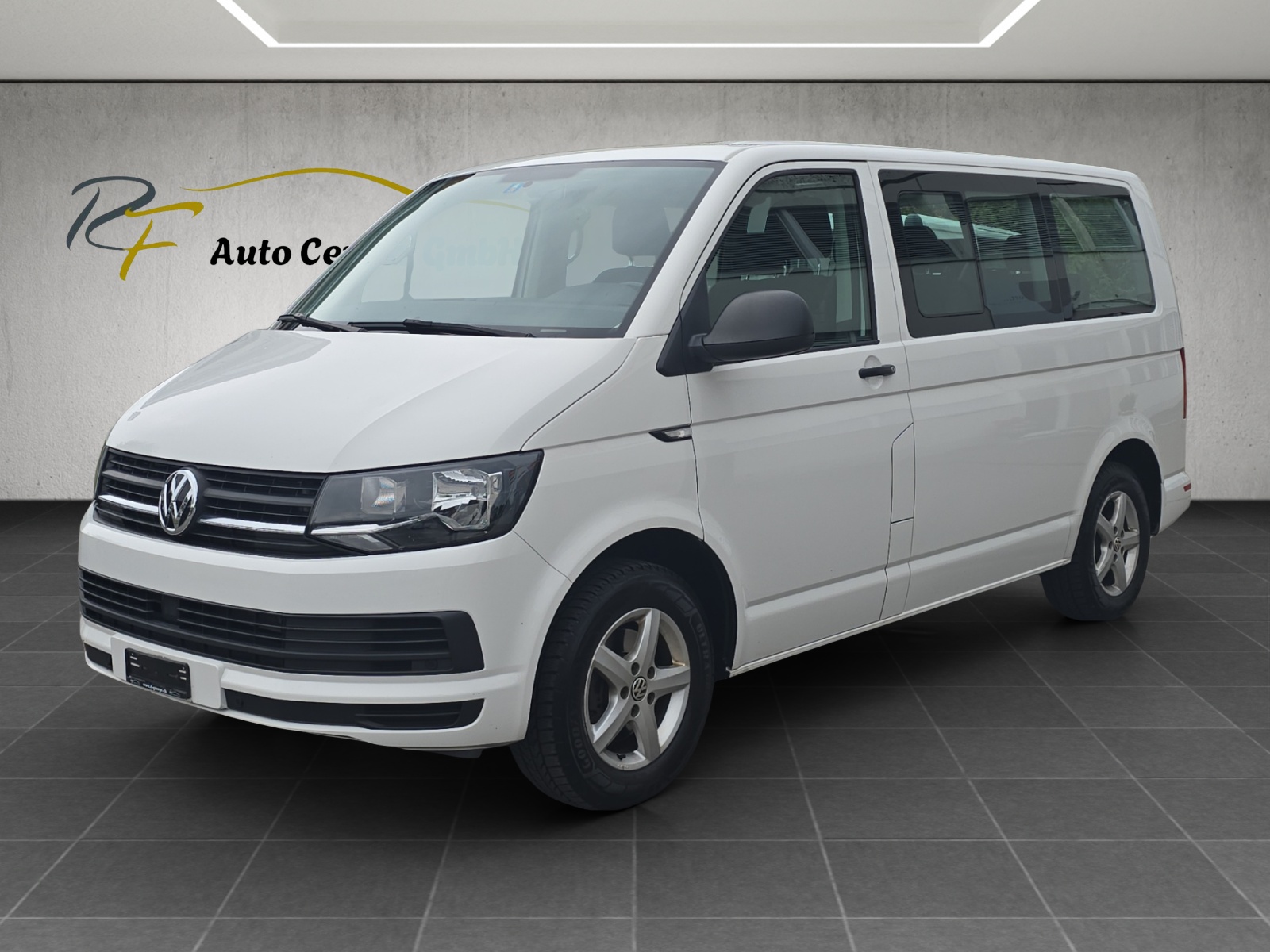 VW T6 Multivan 2.0 TDI Trendline-image-1