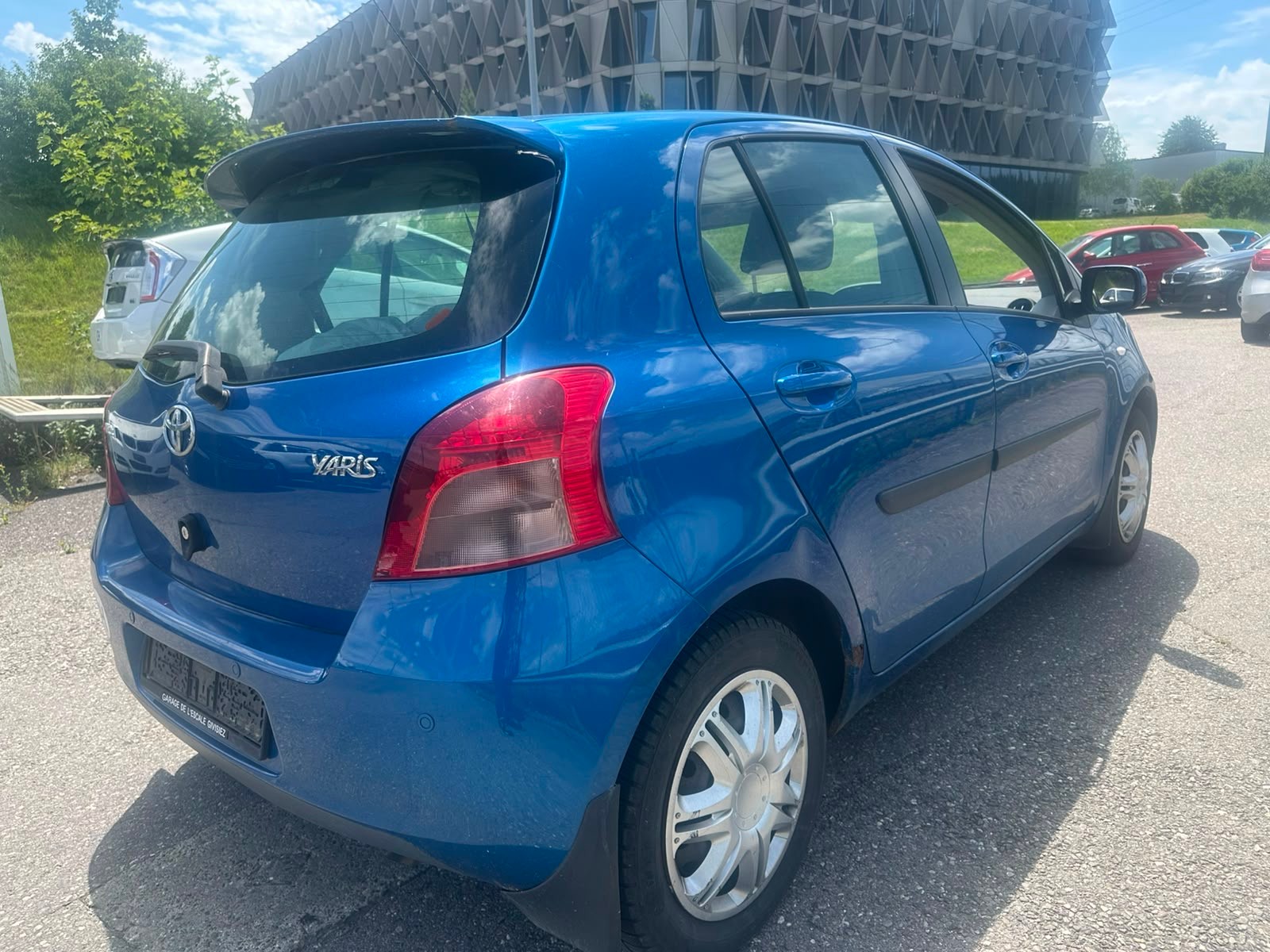 TOYOTA Yaris 1.3 City-image-4