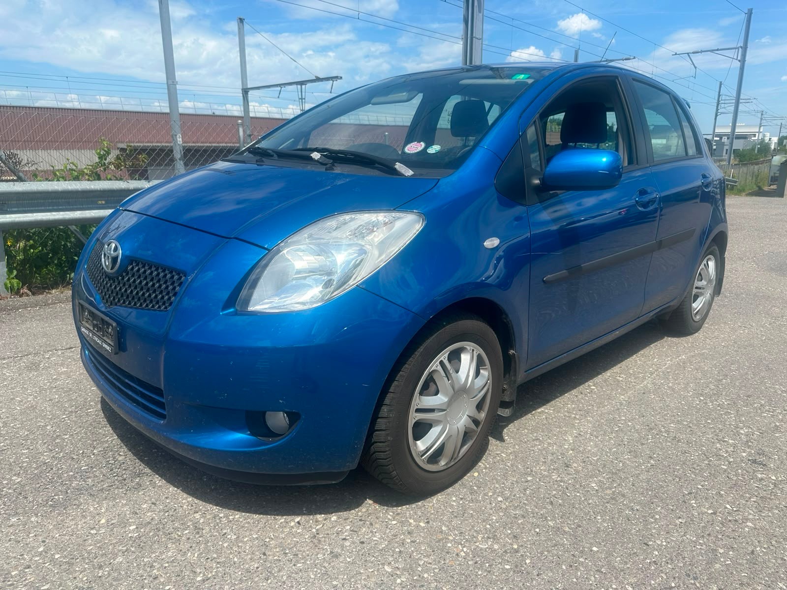 TOYOTA Yaris 1.3 City-image-0