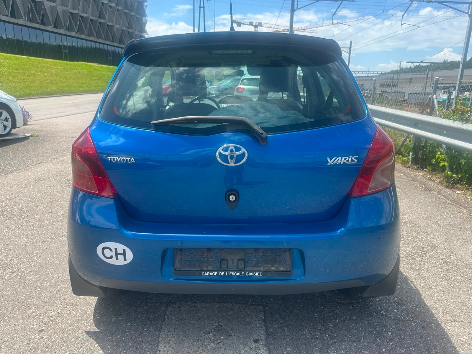 TOYOTA Yaris 1.3 City-image-5