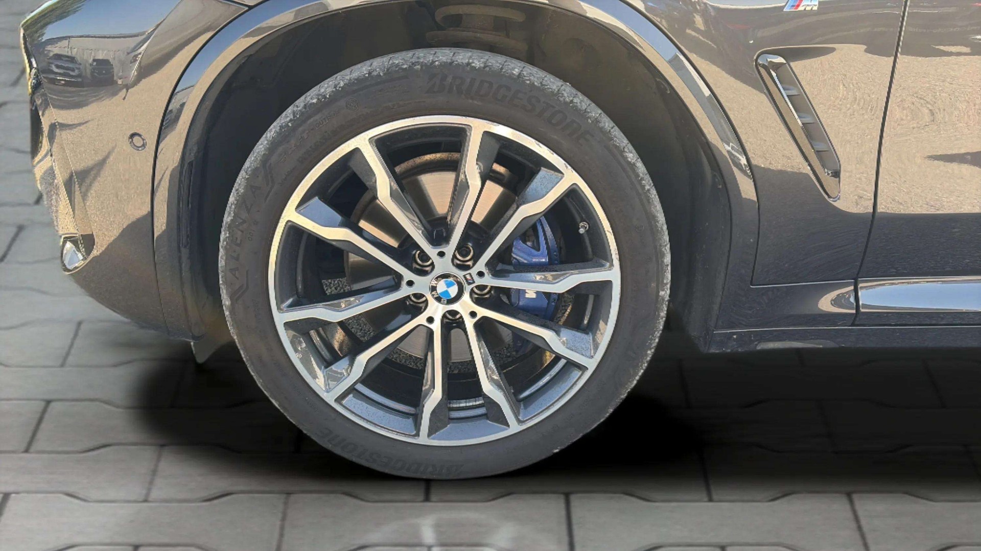 BMW X4 xDrive 48V 30d M Sport Steptronic mit AHK & Head-Up Display-image-27