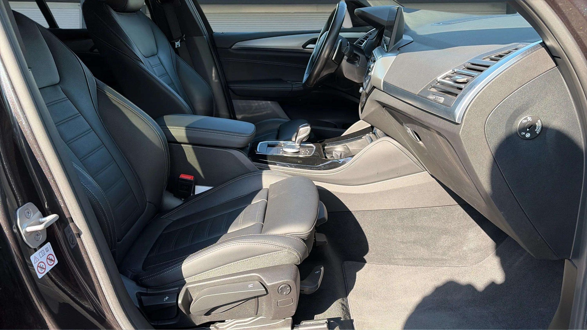 BMW X4 xDrive 48V 30d M Sport Steptronic mit AHK & Head-Up Display-image-11