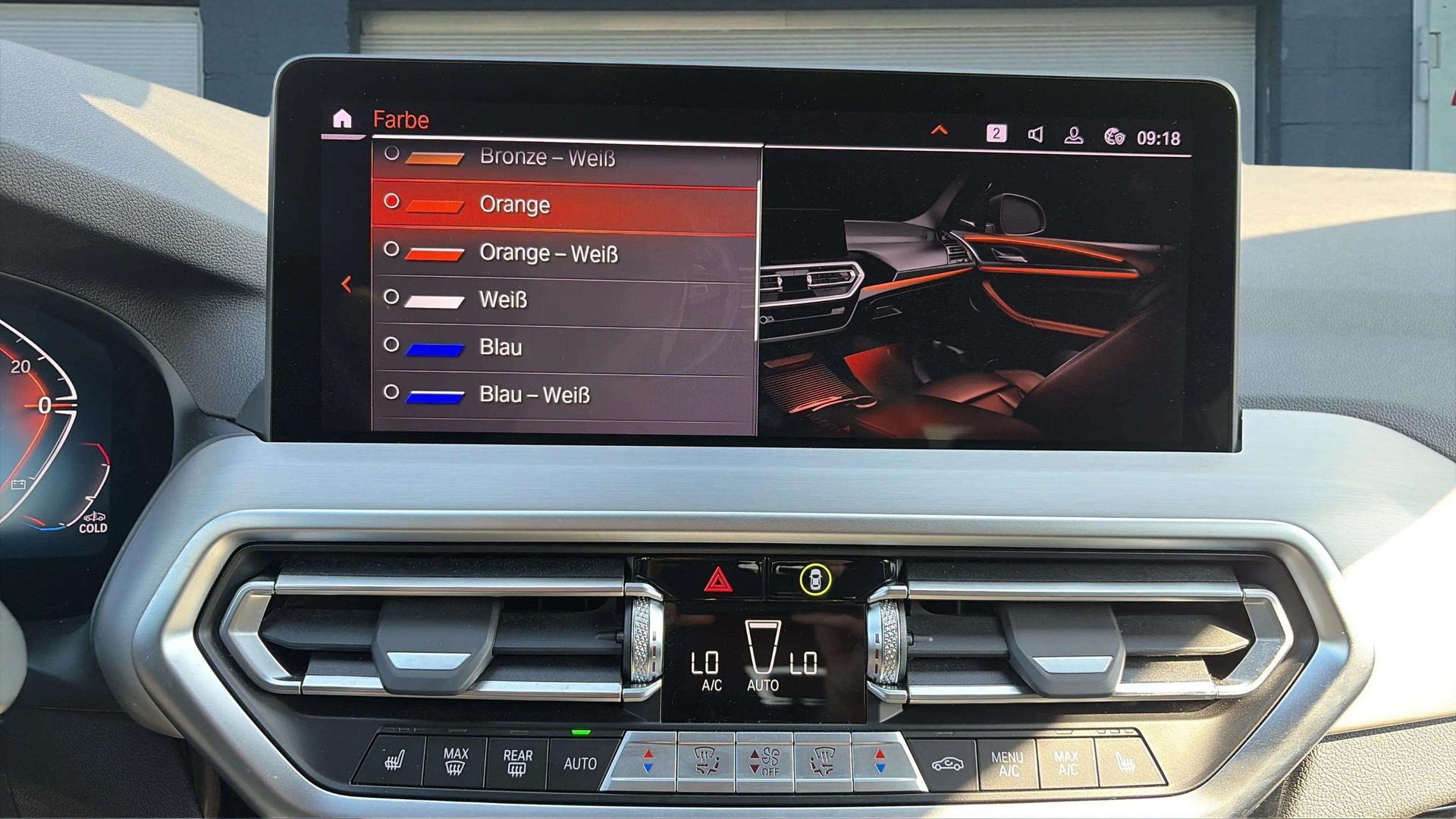 BMW X4 xDrive 48V 30d M Sport Steptronic mit AHK & Head-Up Display-image-17