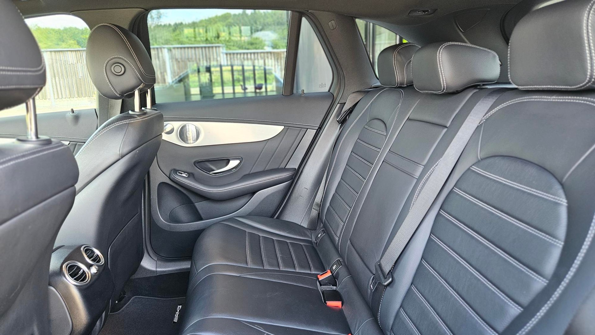MERCEDES-BENZ GLC 43 AMG 4m-image-11