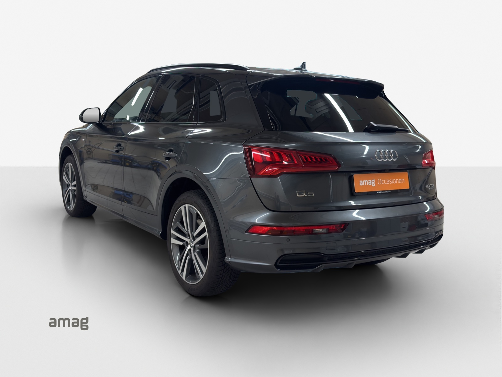 AUDI Q5 2.0 TDI sport quattro S-tronic-showroom-element-2