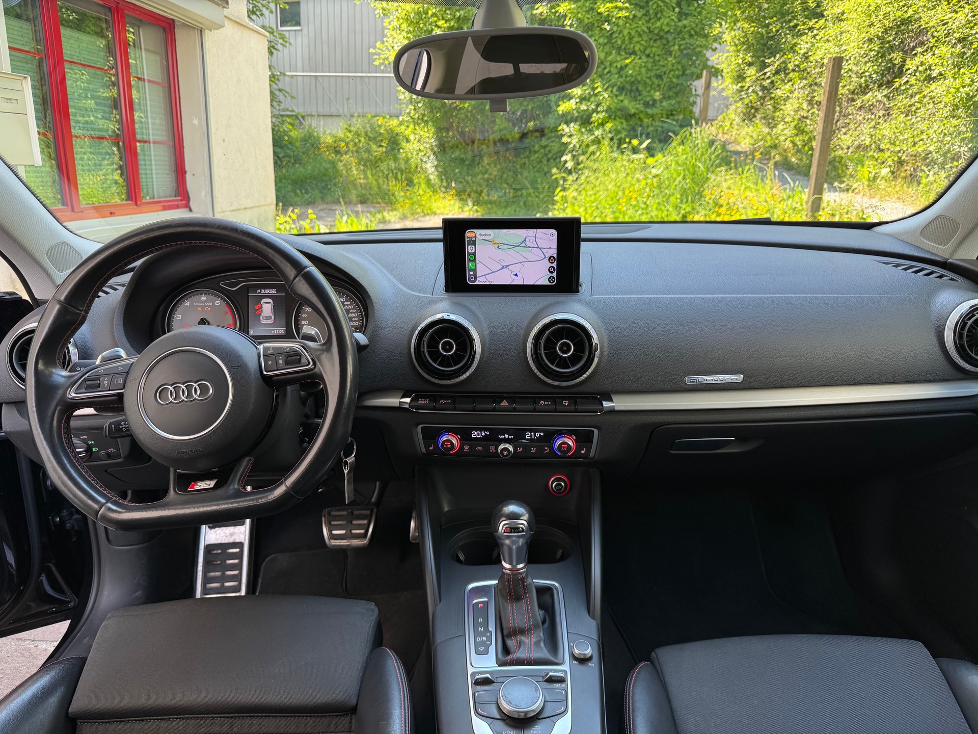 AUDI 2.0 T FSI quattro S-Tronic-image-4