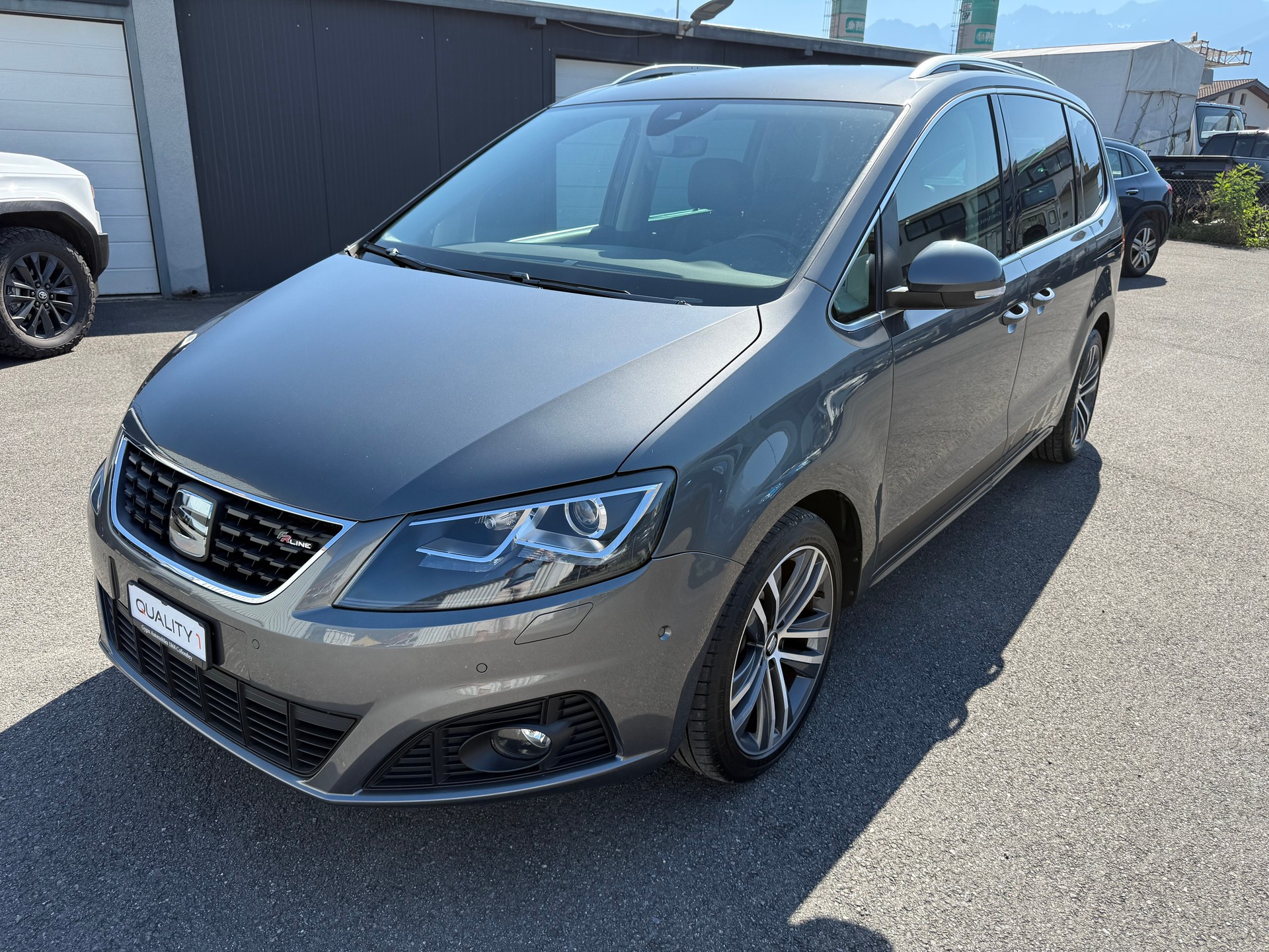 SEAT Alhambra 2.0 TDI 4Drive SWISS FR-image-1