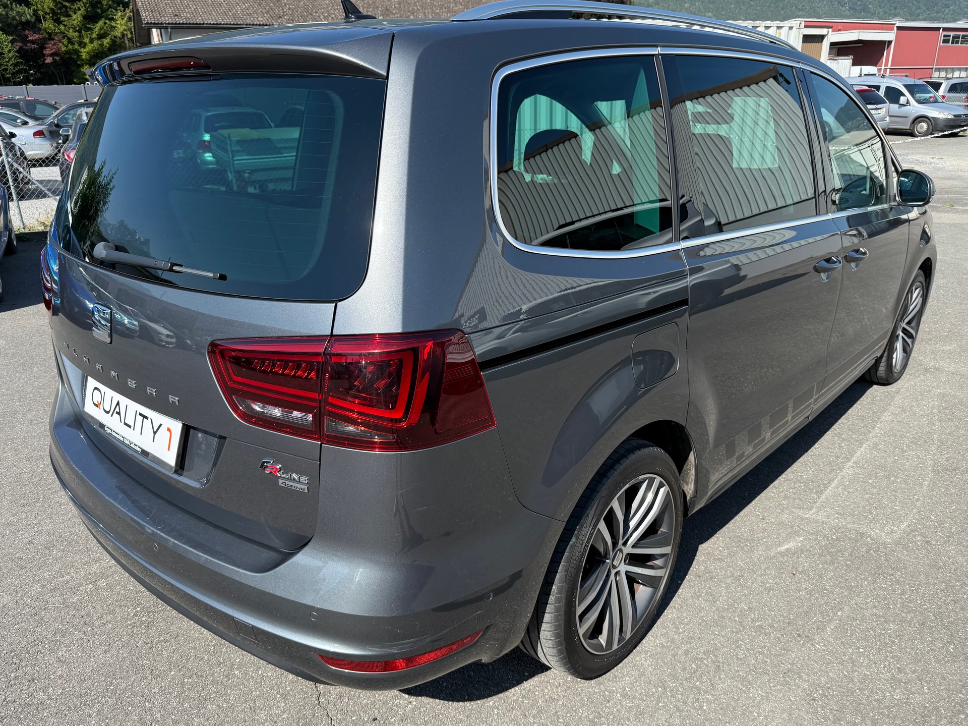 SEAT Alhambra 2.0 TDI 4Drive SWISS FR-image-2