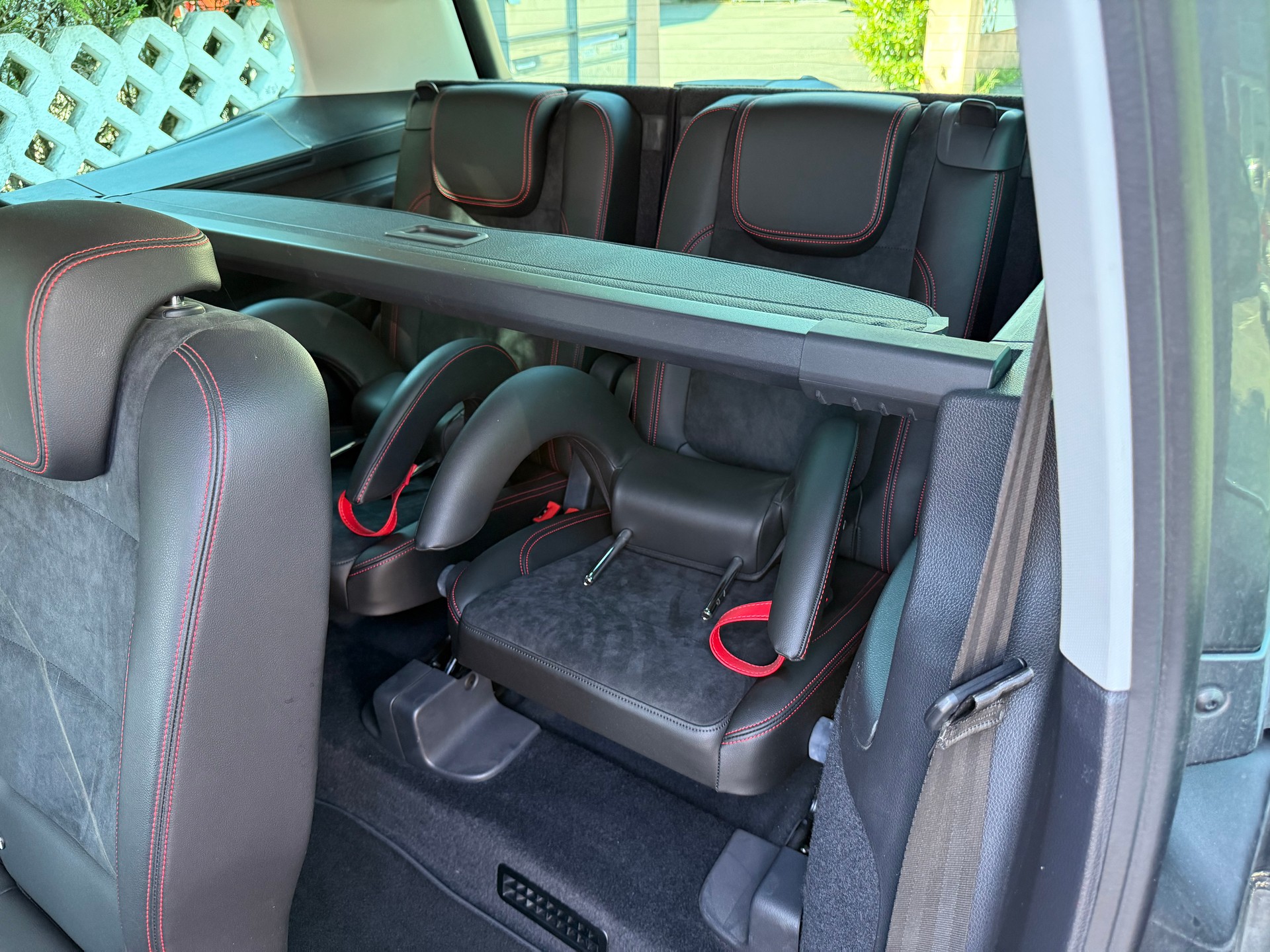 SEAT Alhambra 2.0 TDI 4Drive SWISS FR-image-10
