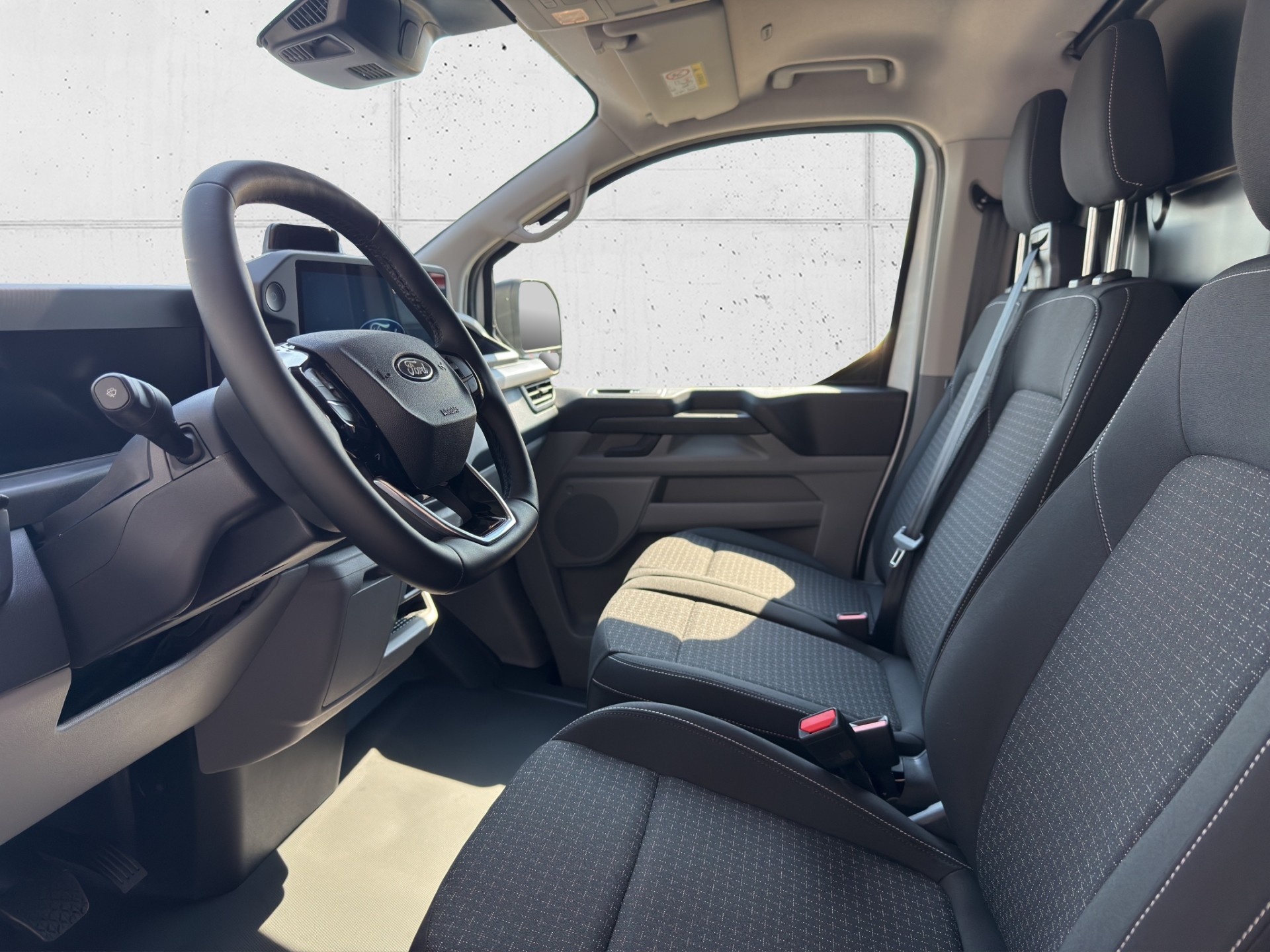 FORD E-Transit C Van 320 L1 Trend-image-8