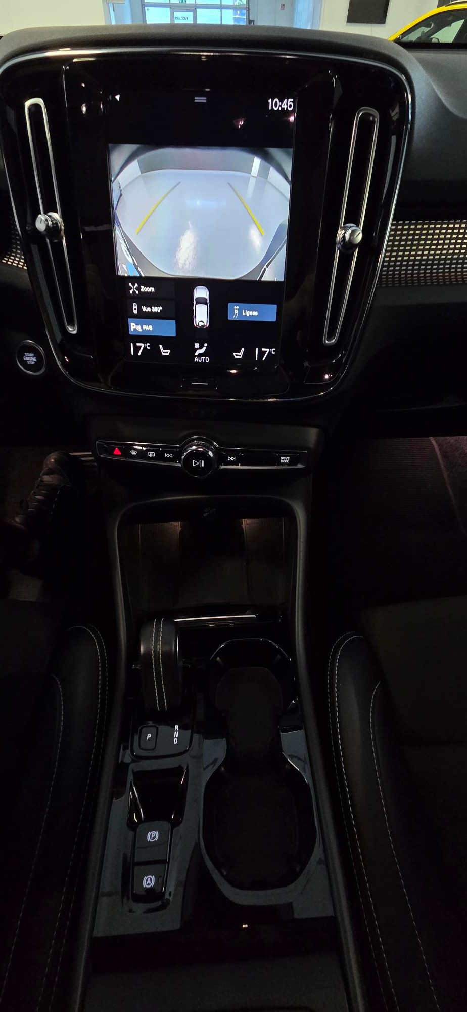 VOLVO XC40 B4 Benzin Mild Hybrid AWD Plus Bright DCT-image-8