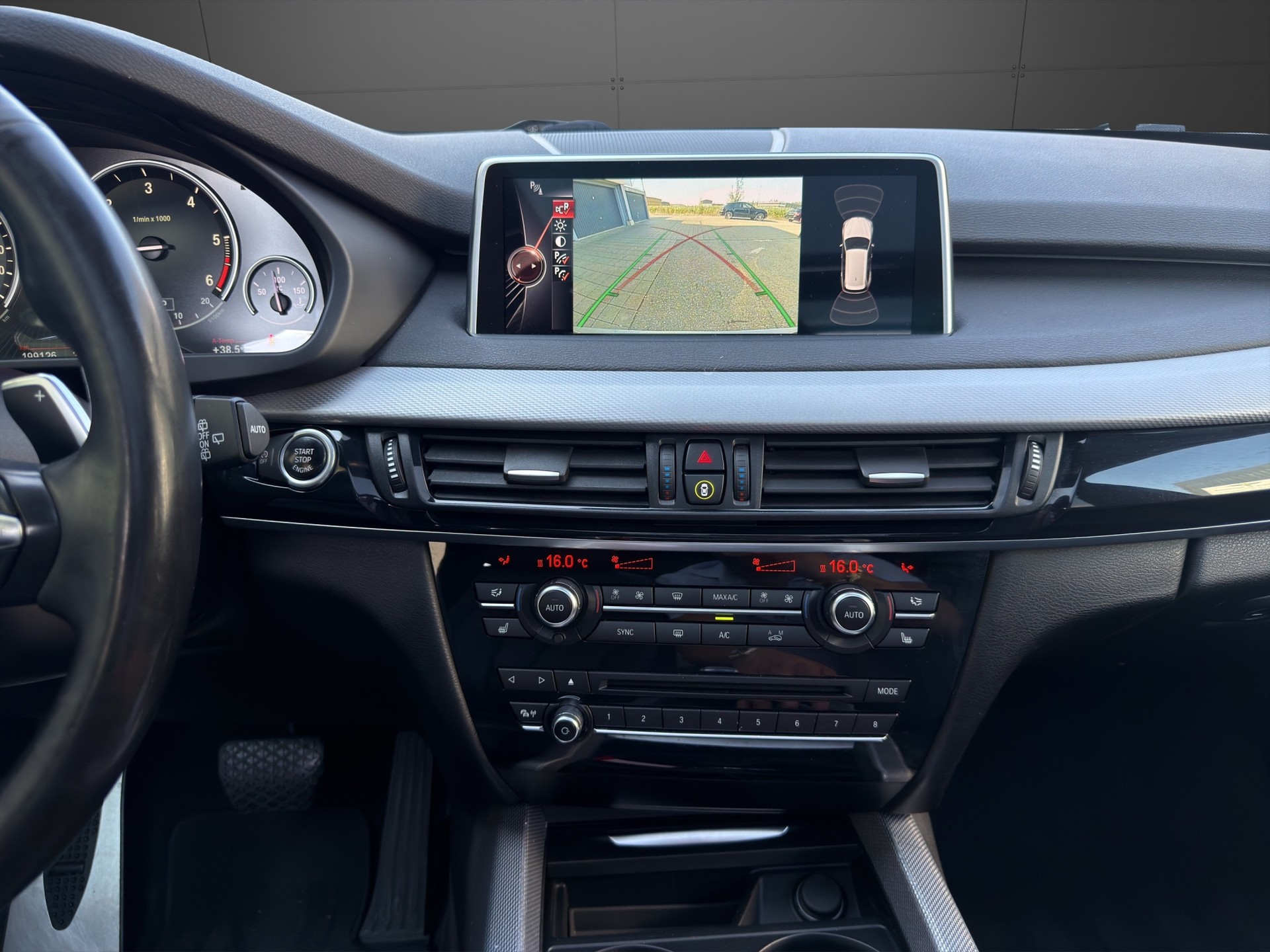 BMW X5 xDrive 30d Steptronic M Sport-image-15