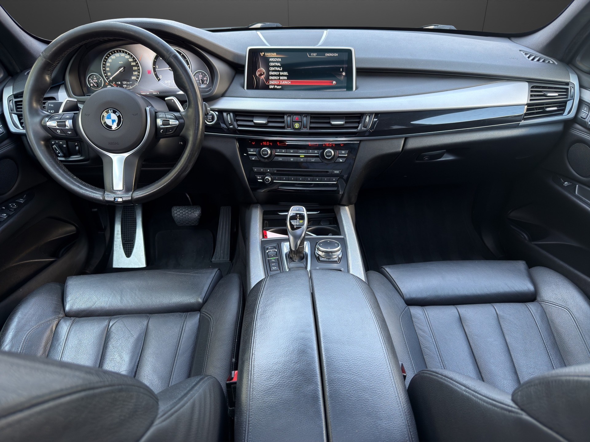 BMW X5 xDrive 30d Steptronic M Sport-image-10