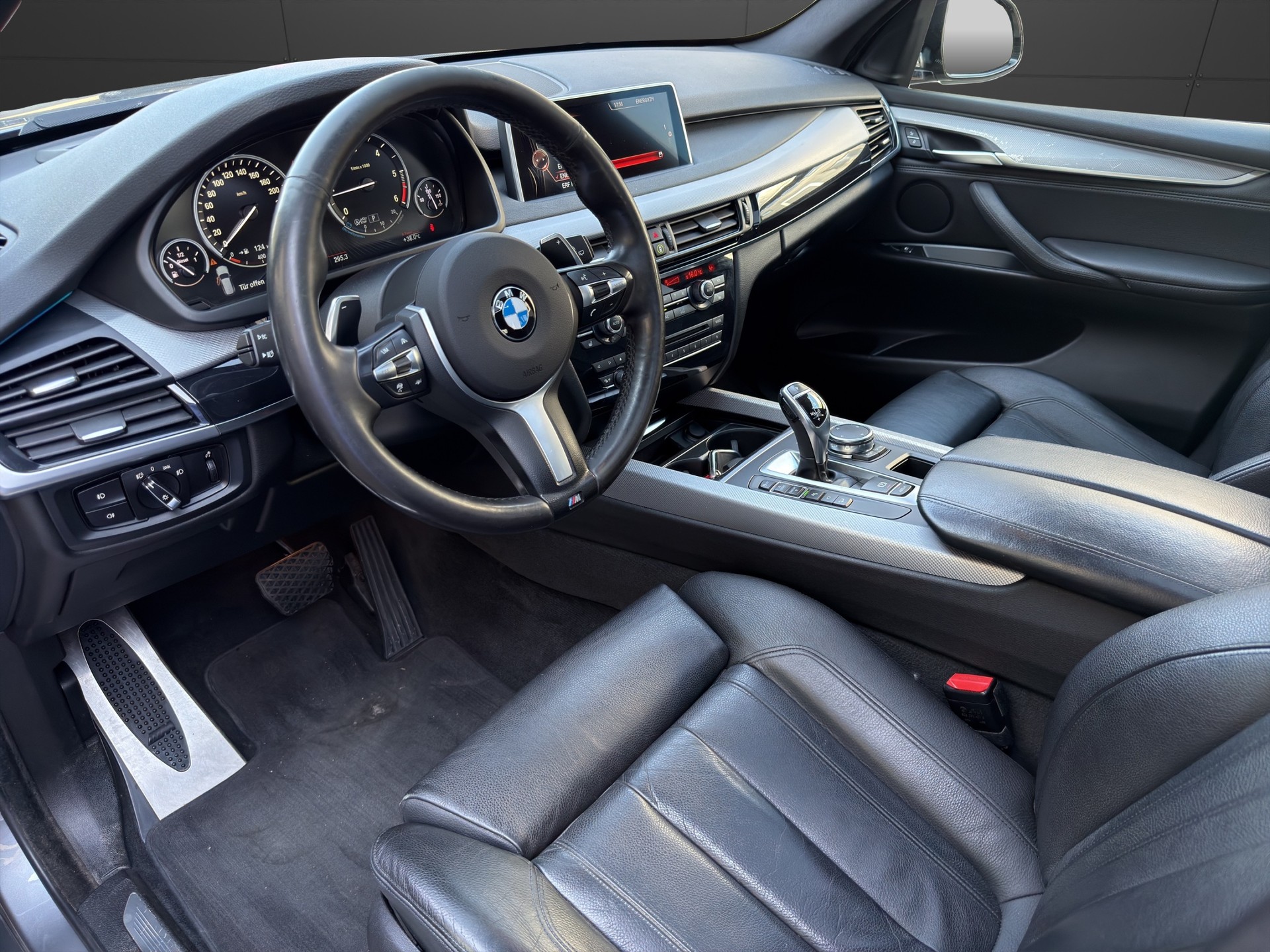 BMW X5 xDrive 30d Steptronic M Sport-image-9