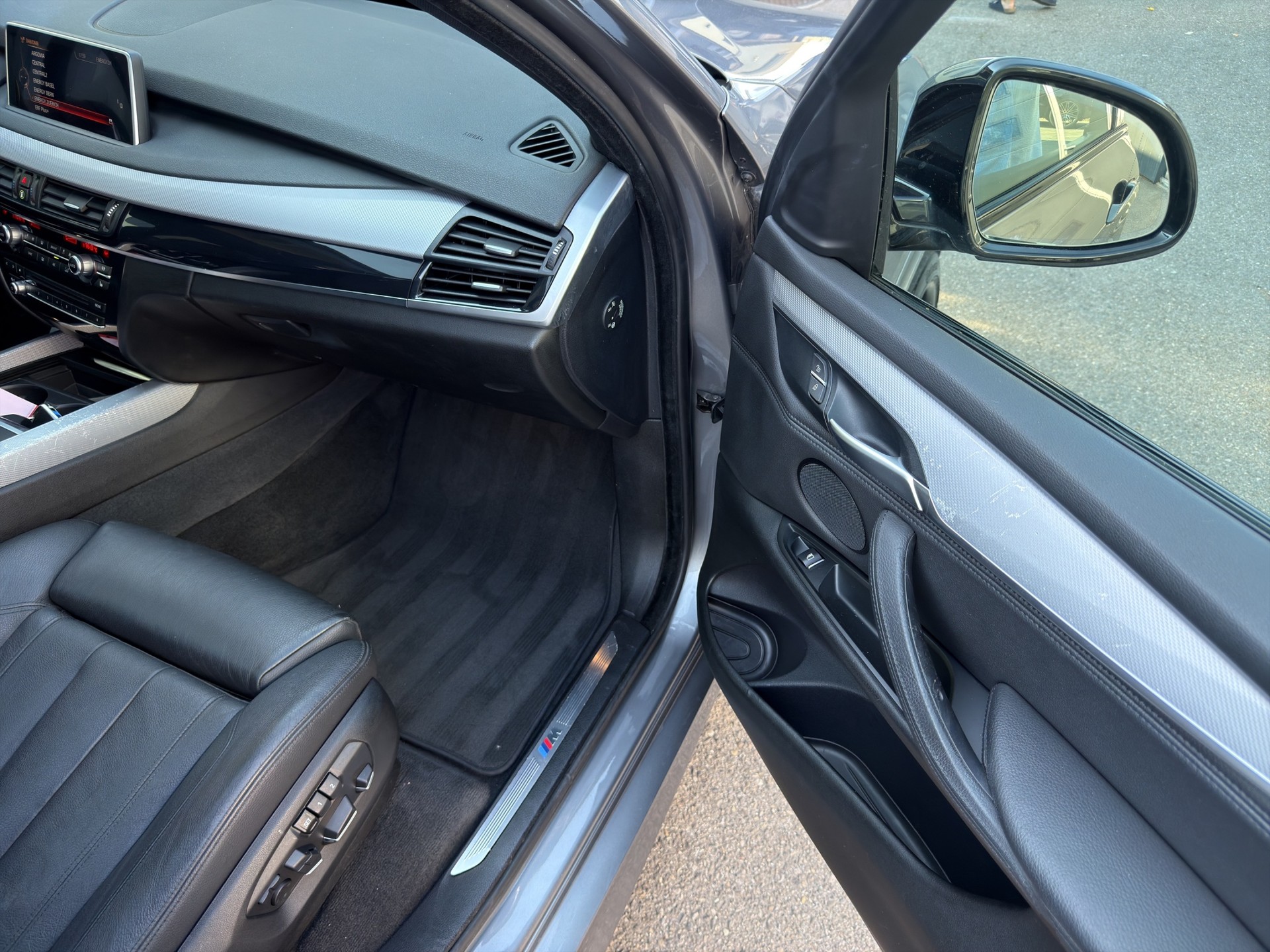 BMW X5 xDrive 30d Steptronic M Sport-image-20