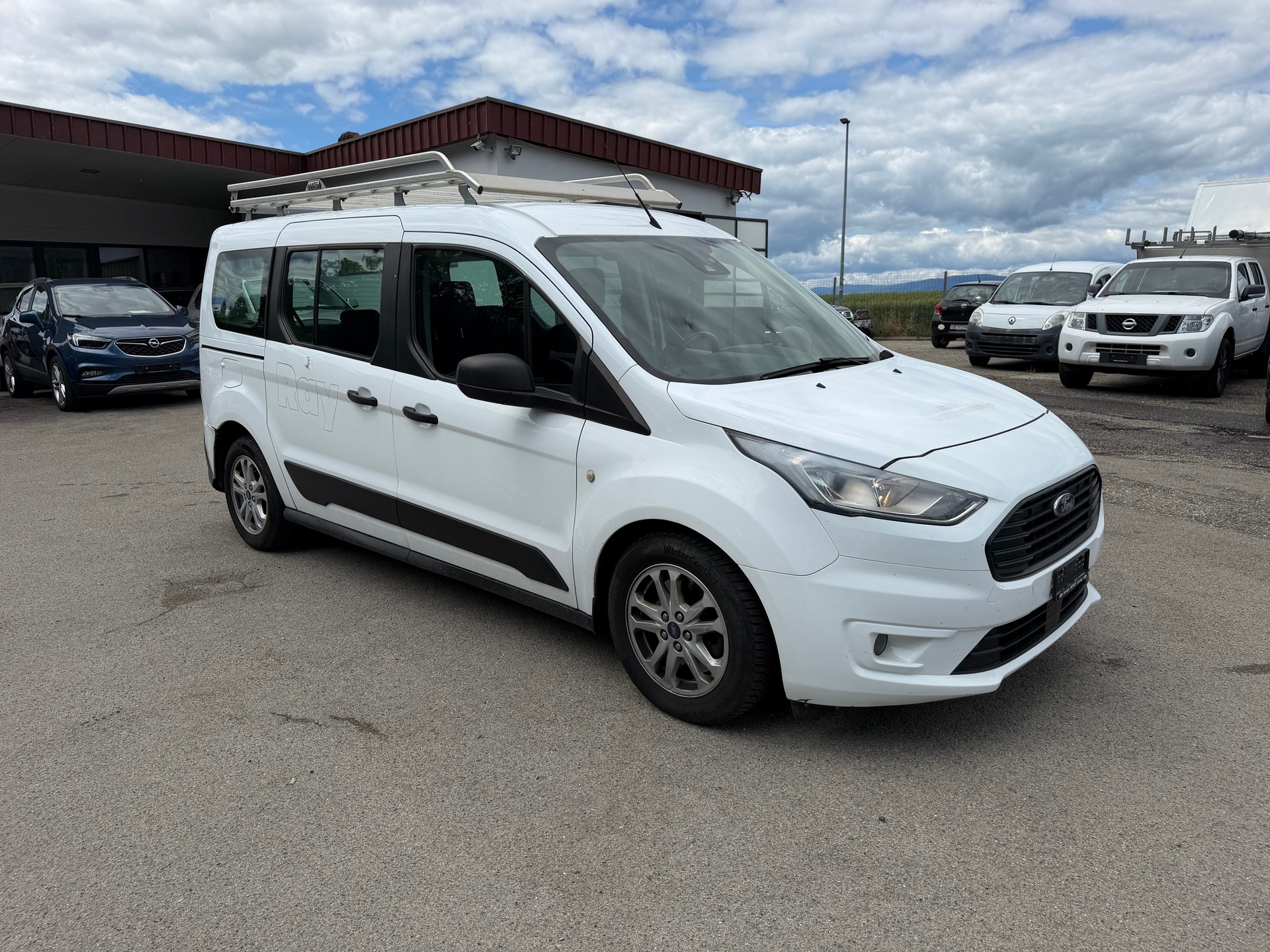 FORD Grand Tourneo Connect 1.5 EcoBlue Trend-image-2