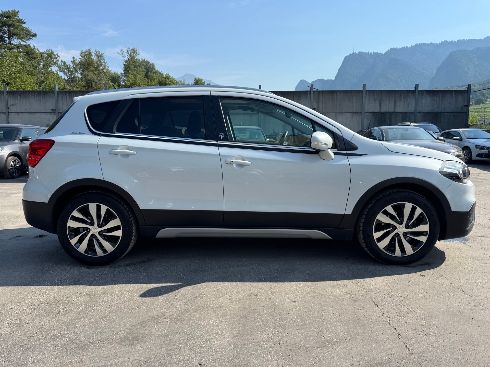 SUZUKI SX4 S-Cross 1.4 16VSergio Cellano Top 4WD Autom.-image-2