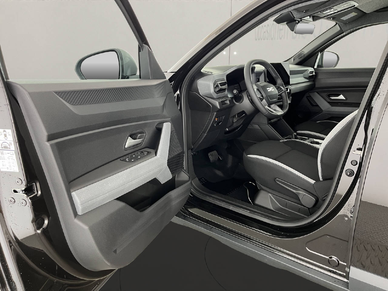 DACIA Duster 1.2 Hybrid Journey 4WD-image-6