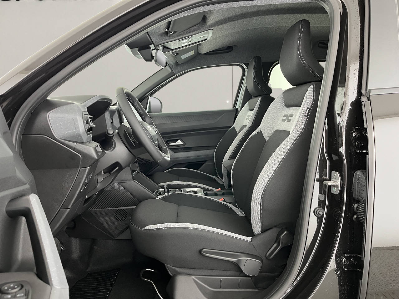 DACIA Duster 1.2 Hybrid Journey 4WD-image-7