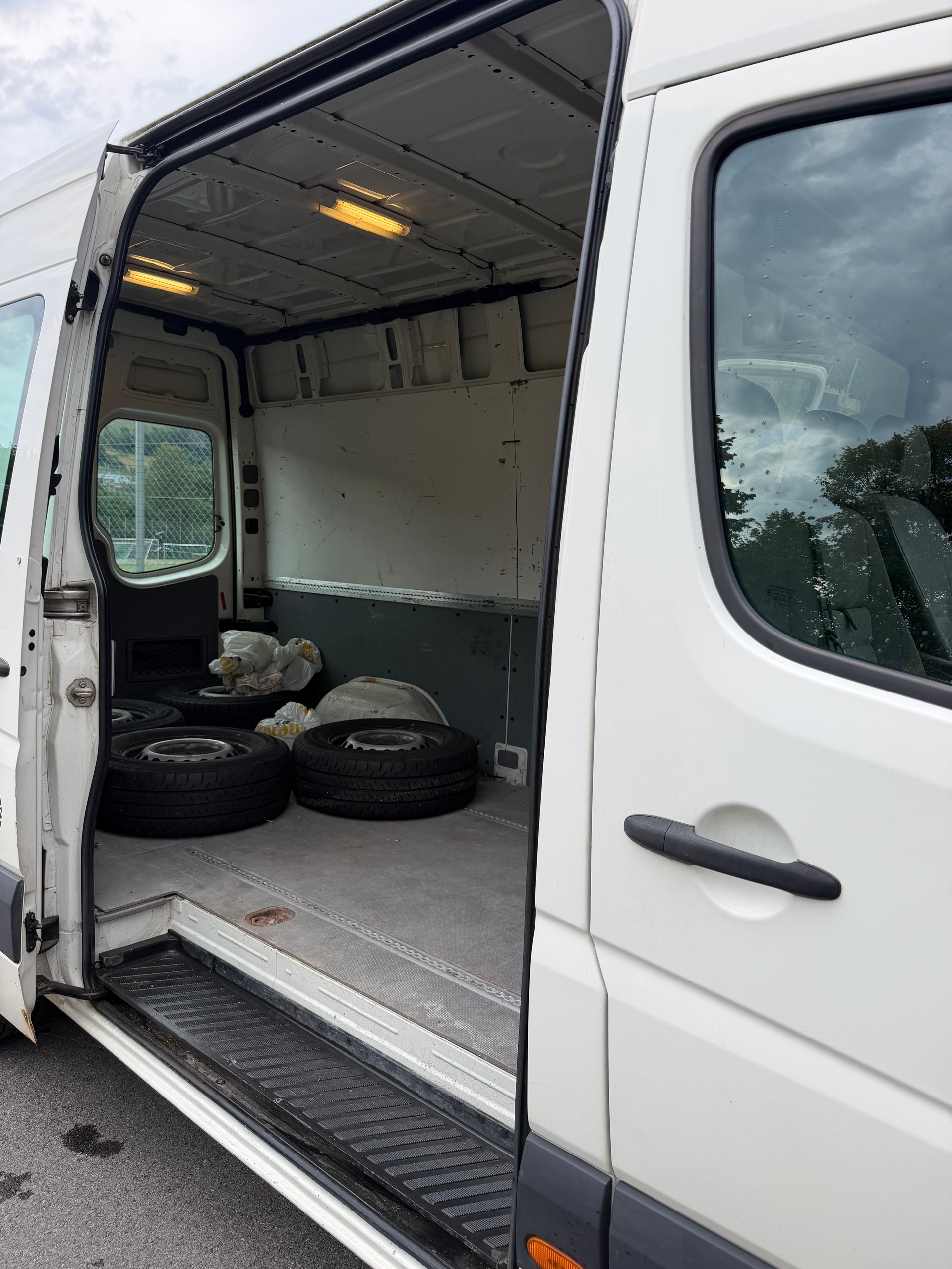 VW Crafter 35 2.5 BlueTDI 109 PS-image-8