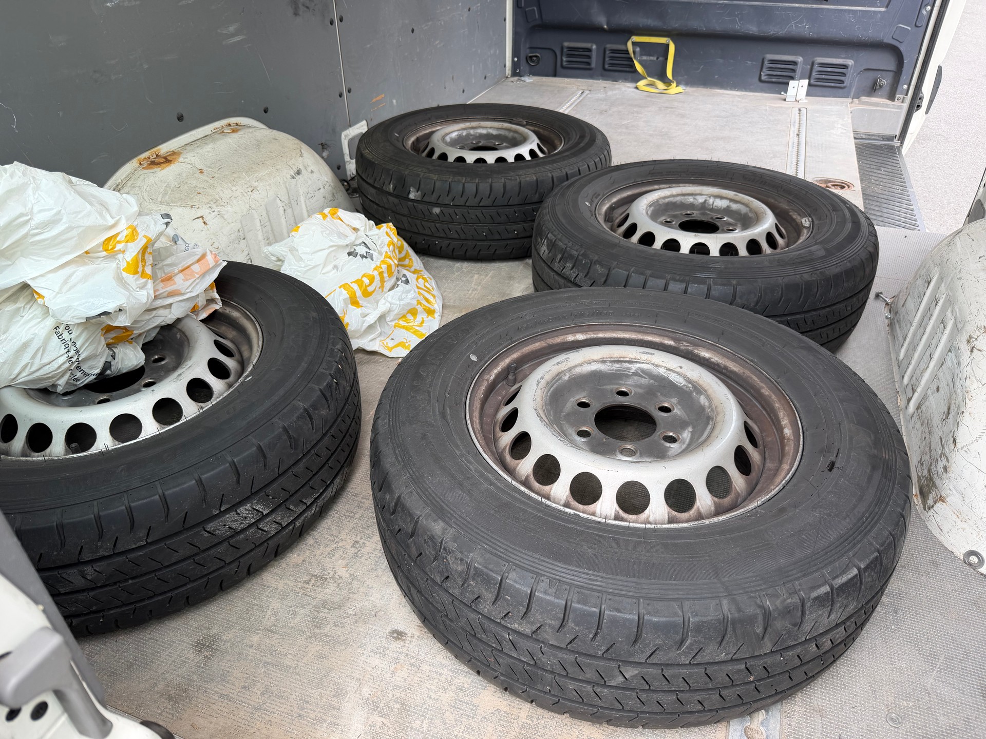 VW Crafter 35 2.5 BlueTDI 109 PS-image-9