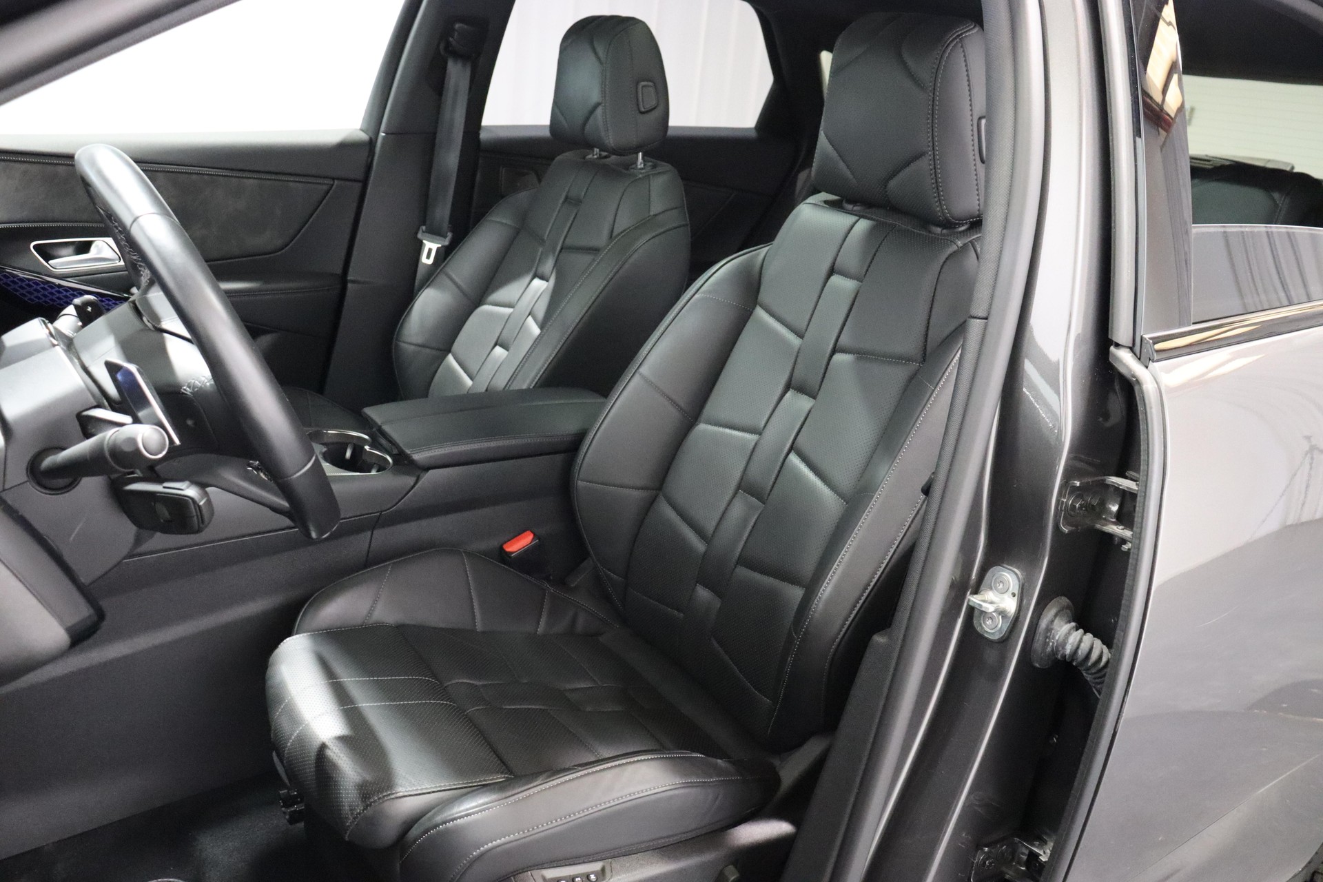 DS AUTOMOBILES 7 Crossback 1.6 E-Tense Louvre 4x4-image-4