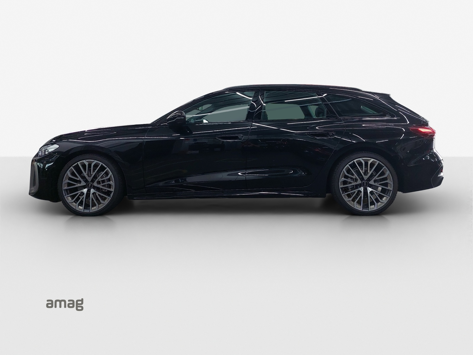 AUDI A5 Avant TFSI quattro 150 kW S tronic-image-1