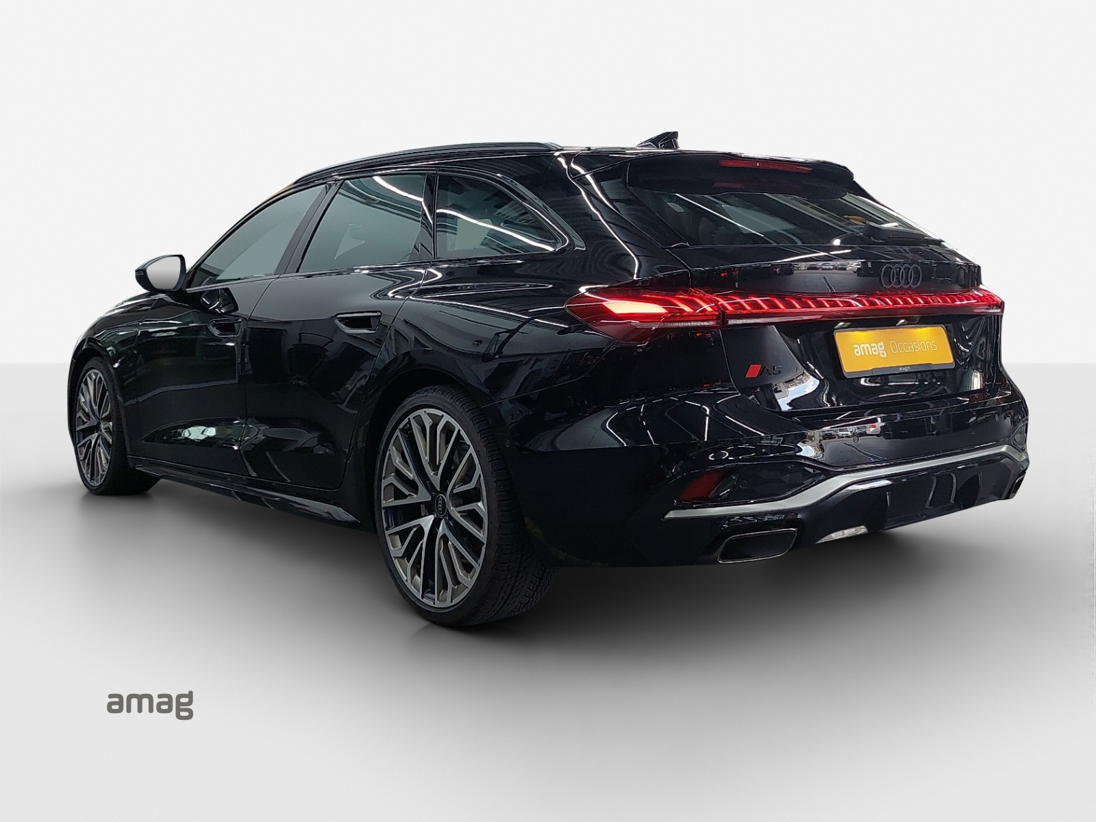 AUDI A5 Avant TFSI quattro 150 kW S tronic-image-2