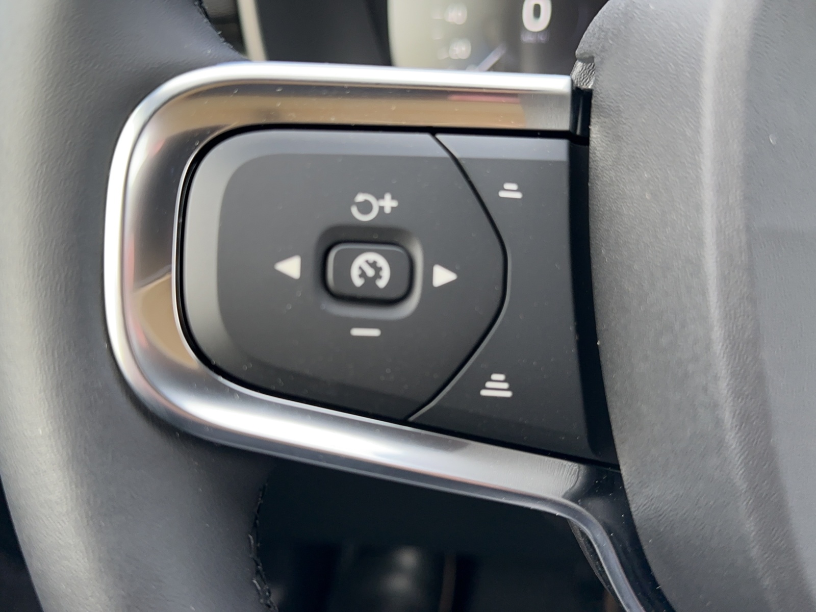 VOLVO XC40 1.5 T2 XCITE-image-19