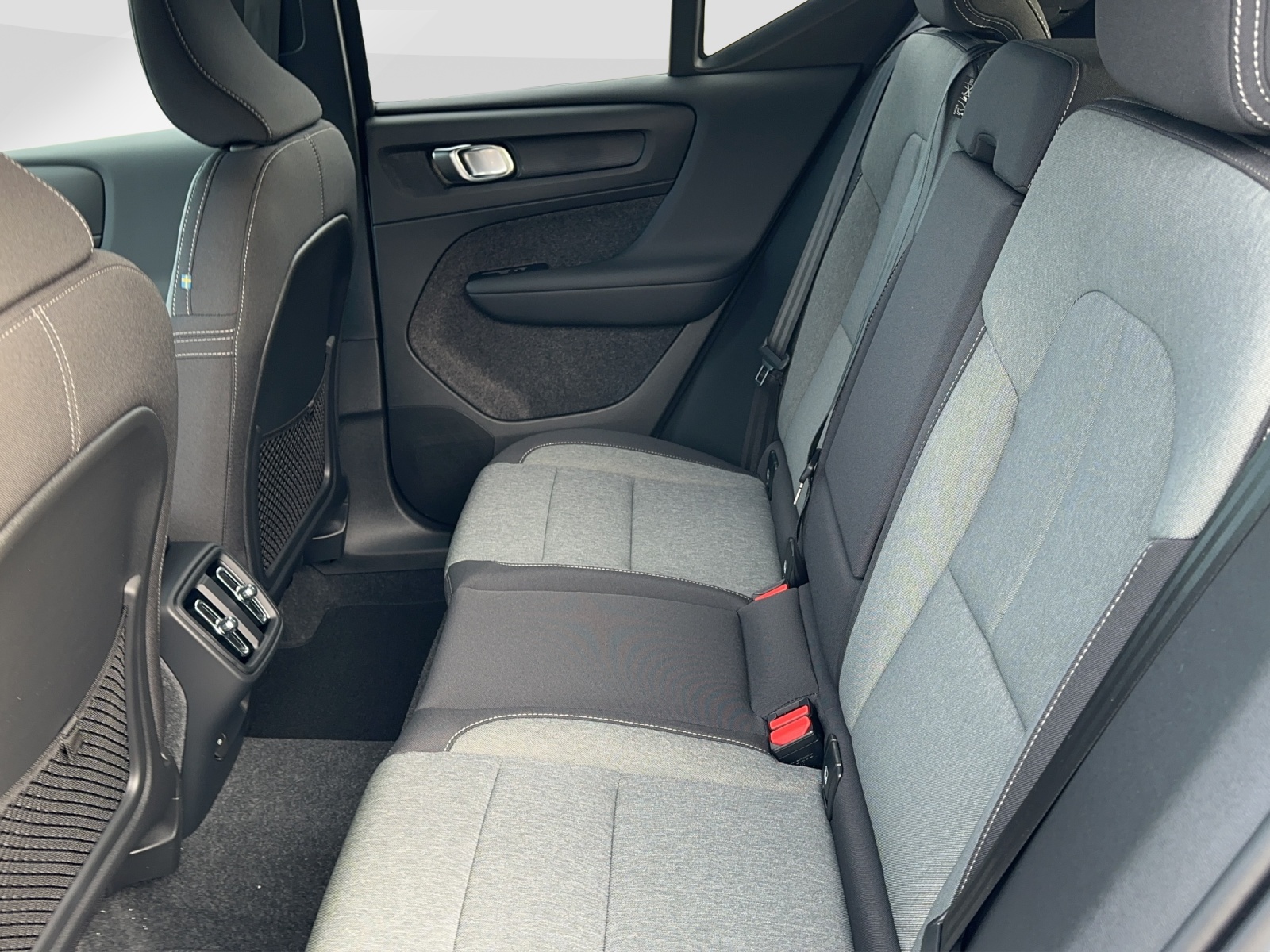 VOLVO XC40 1.5 T2 XCITE-image-9