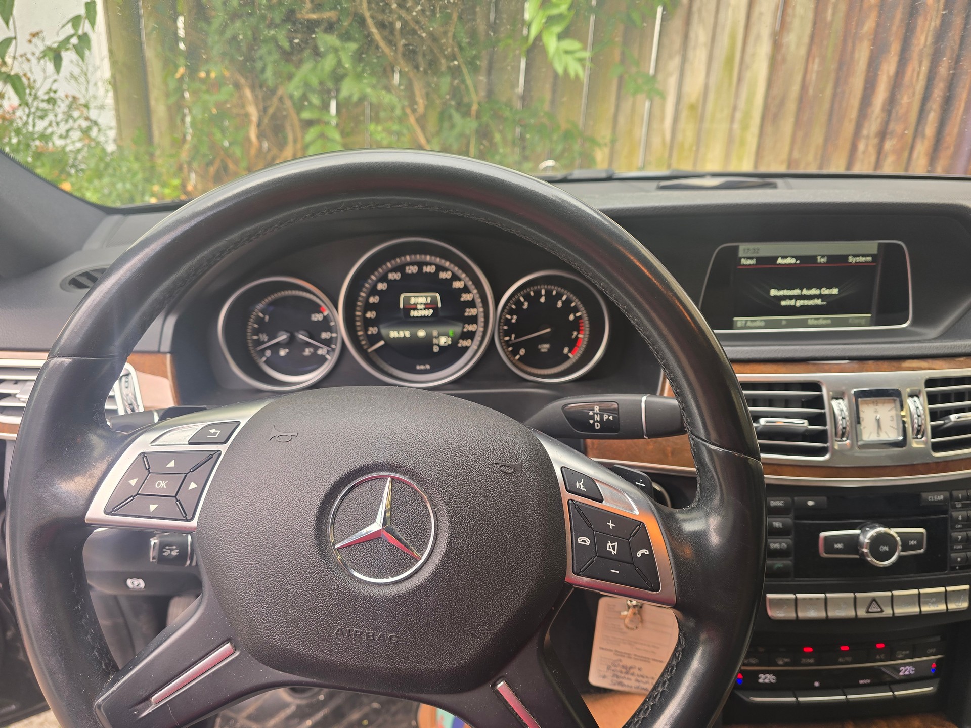 MERCEDES-BENZ E 250-image-5