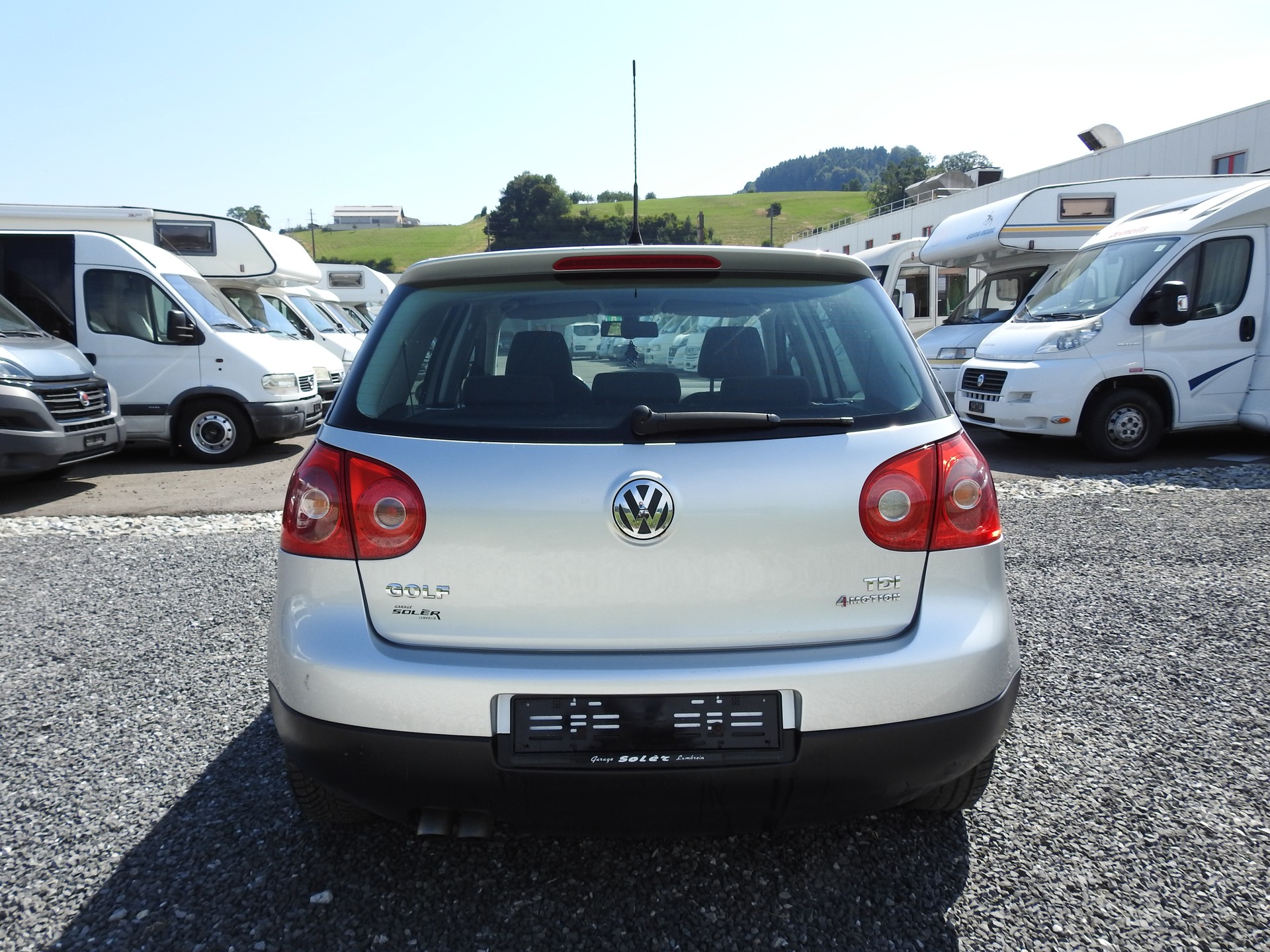 VW Golf 1.9 TDI Trendline 4Motion-image-4